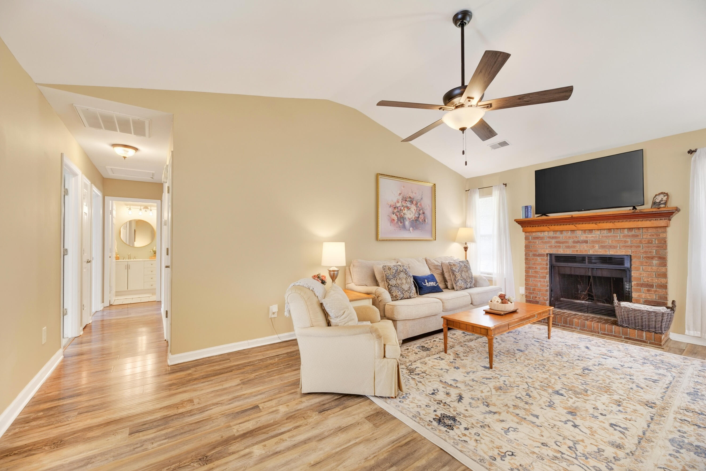 110 Persimmon Circle
