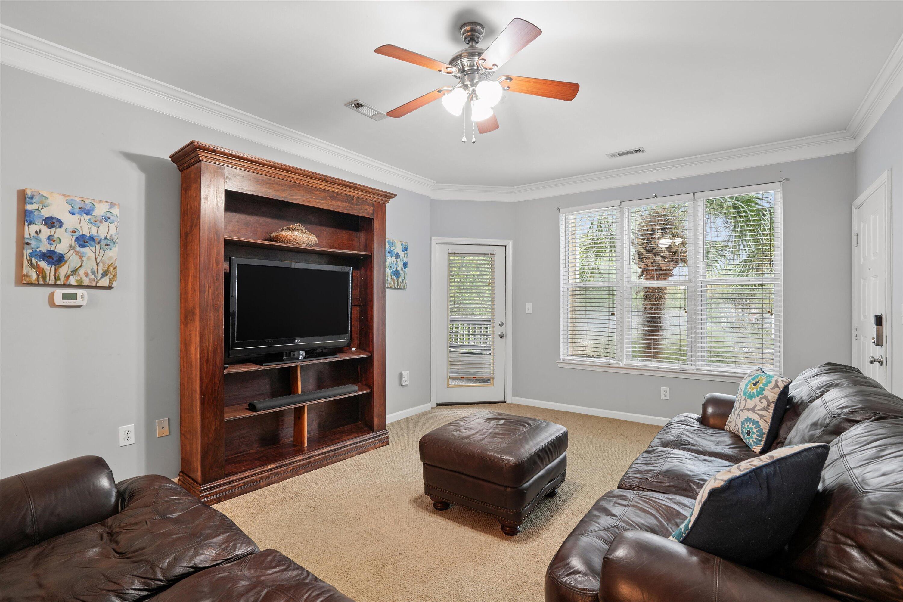 400 Bucksley Lane Unit 204