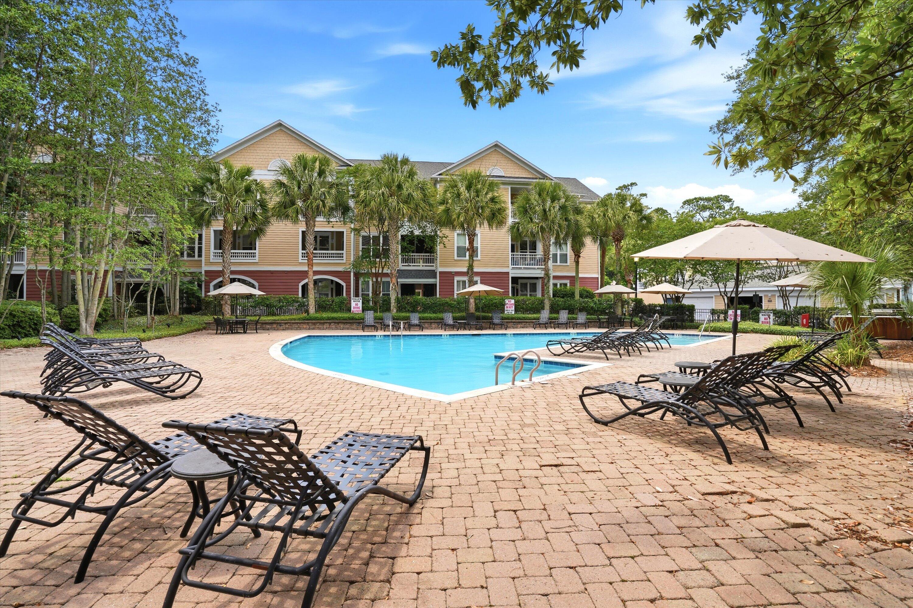 400 Bucksley Lane Unit 204
