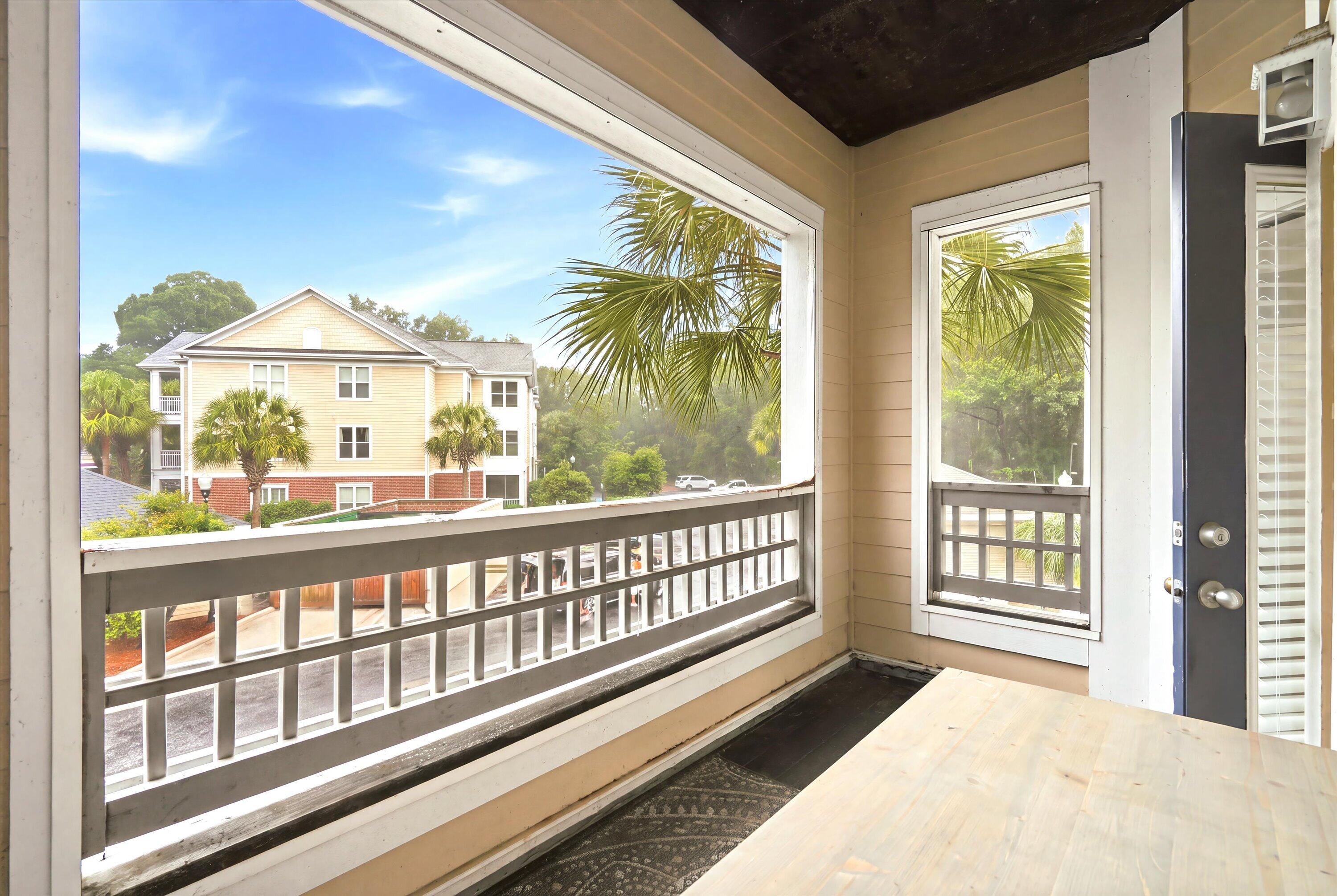 400 Bucksley Lane Unit 204