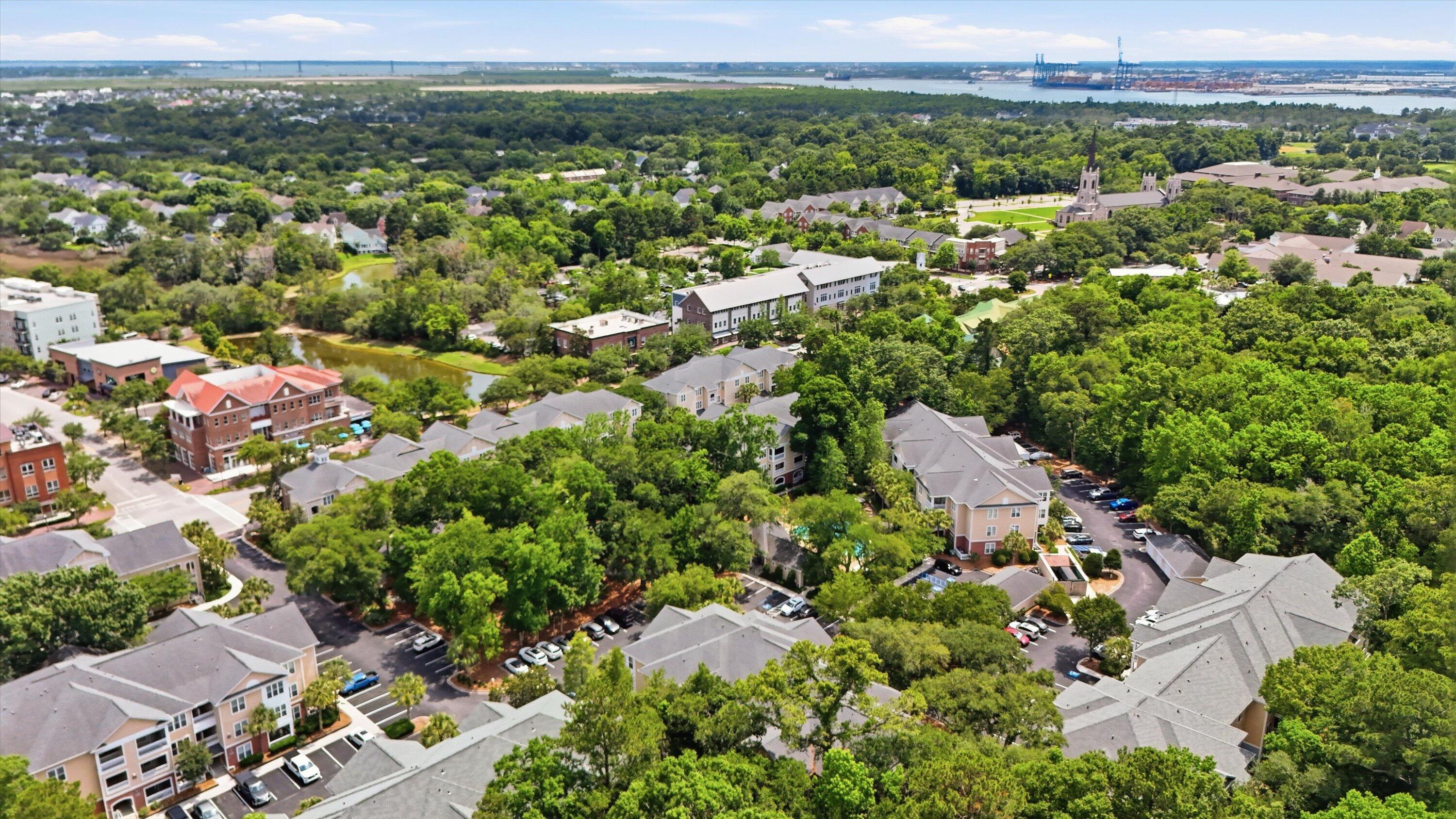 400 Bucksley Lane Unit 204