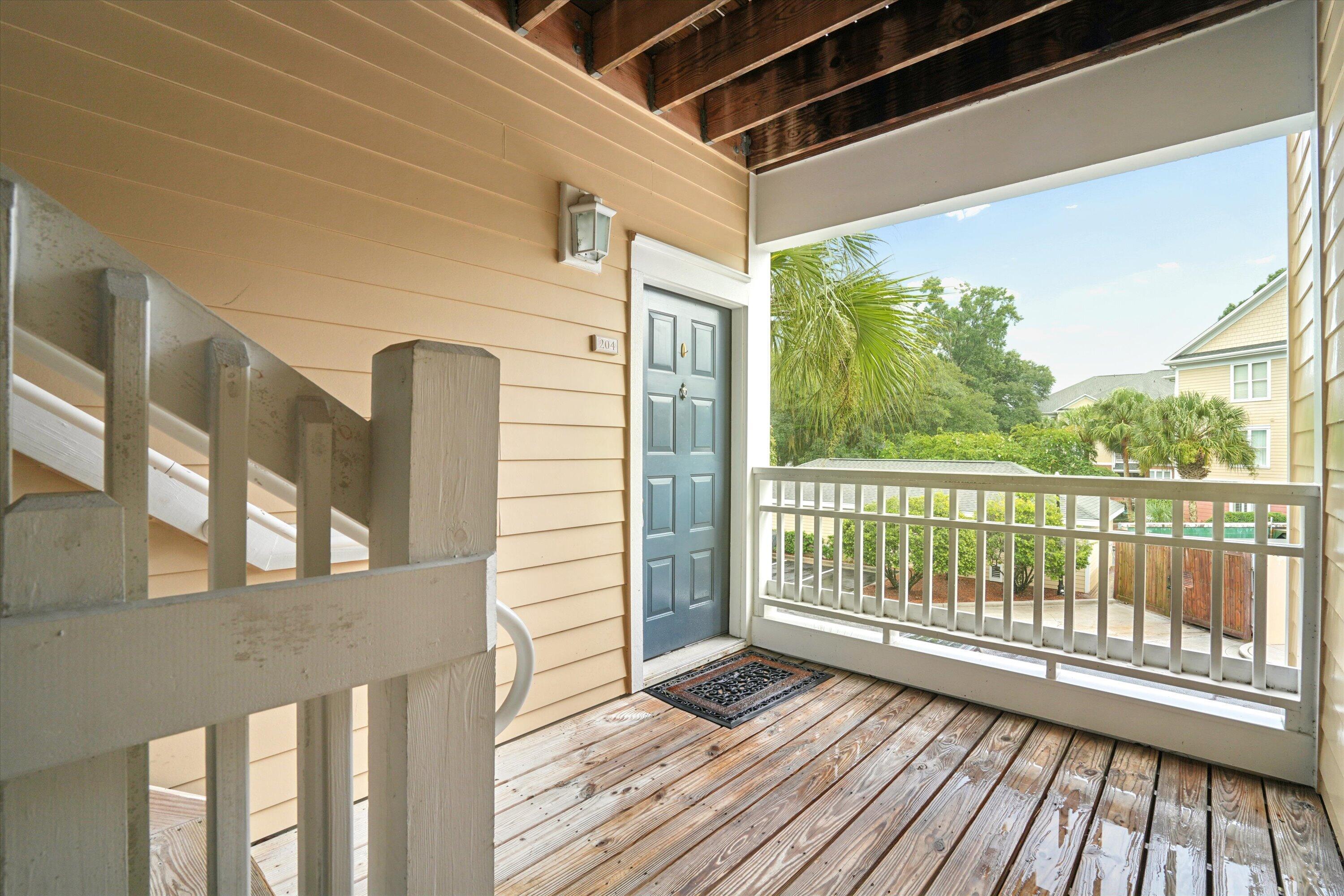 400 Bucksley Lane Unit 204