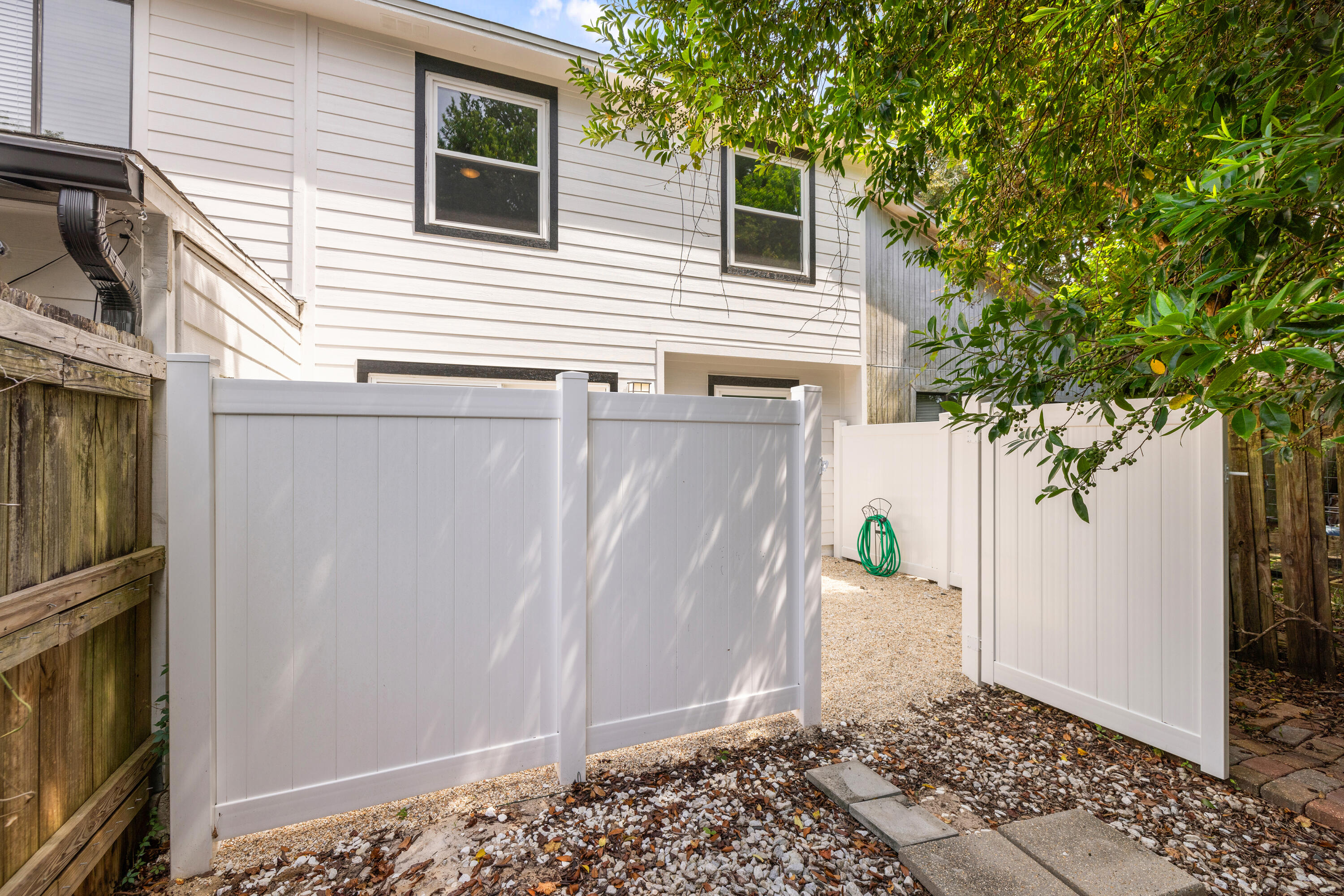 14 Pine Ridge