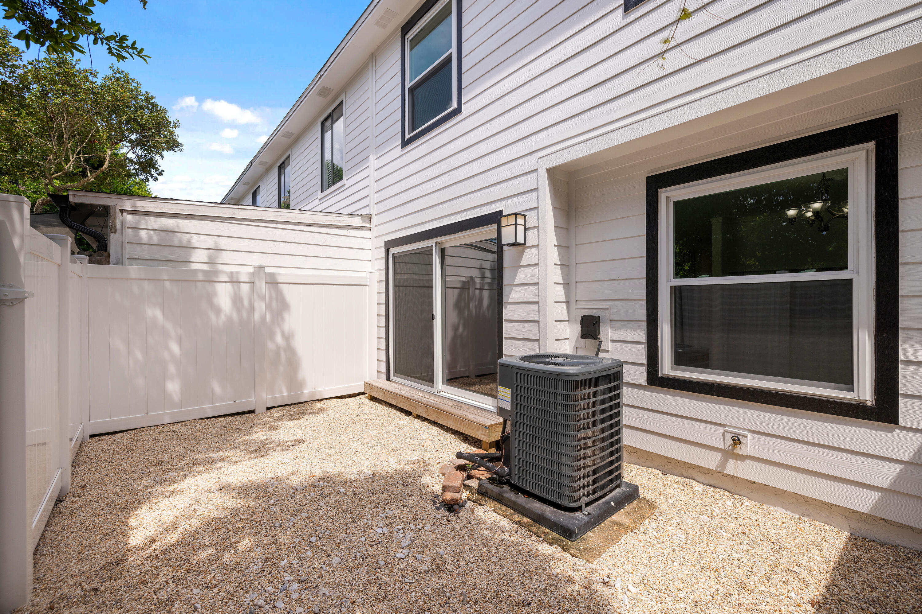 14 Pine Ridge