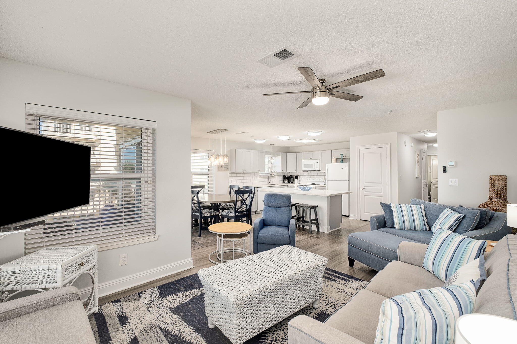 2934 E Scenic Highway 98 305