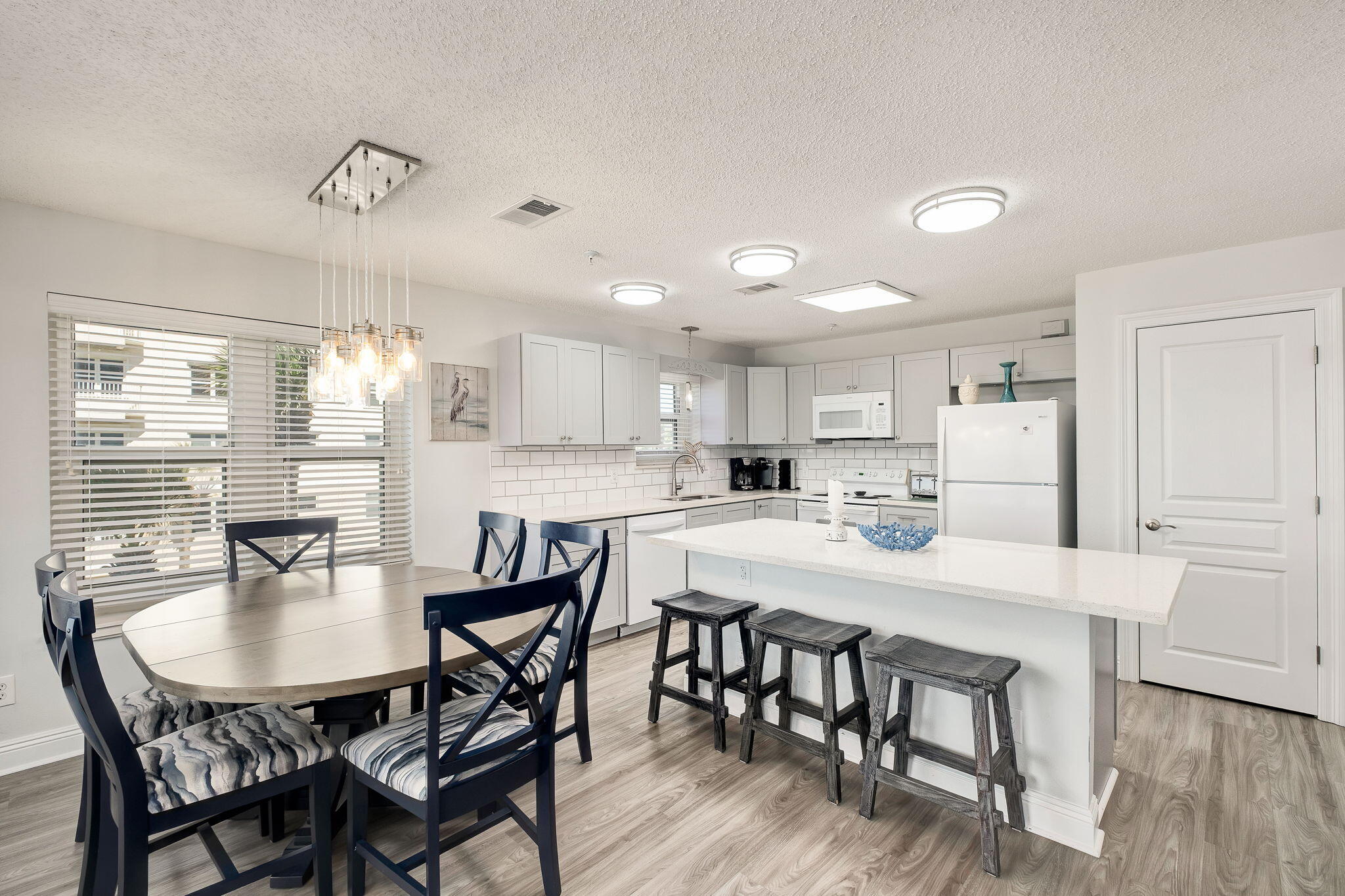 2934 E Scenic Highway 98 305