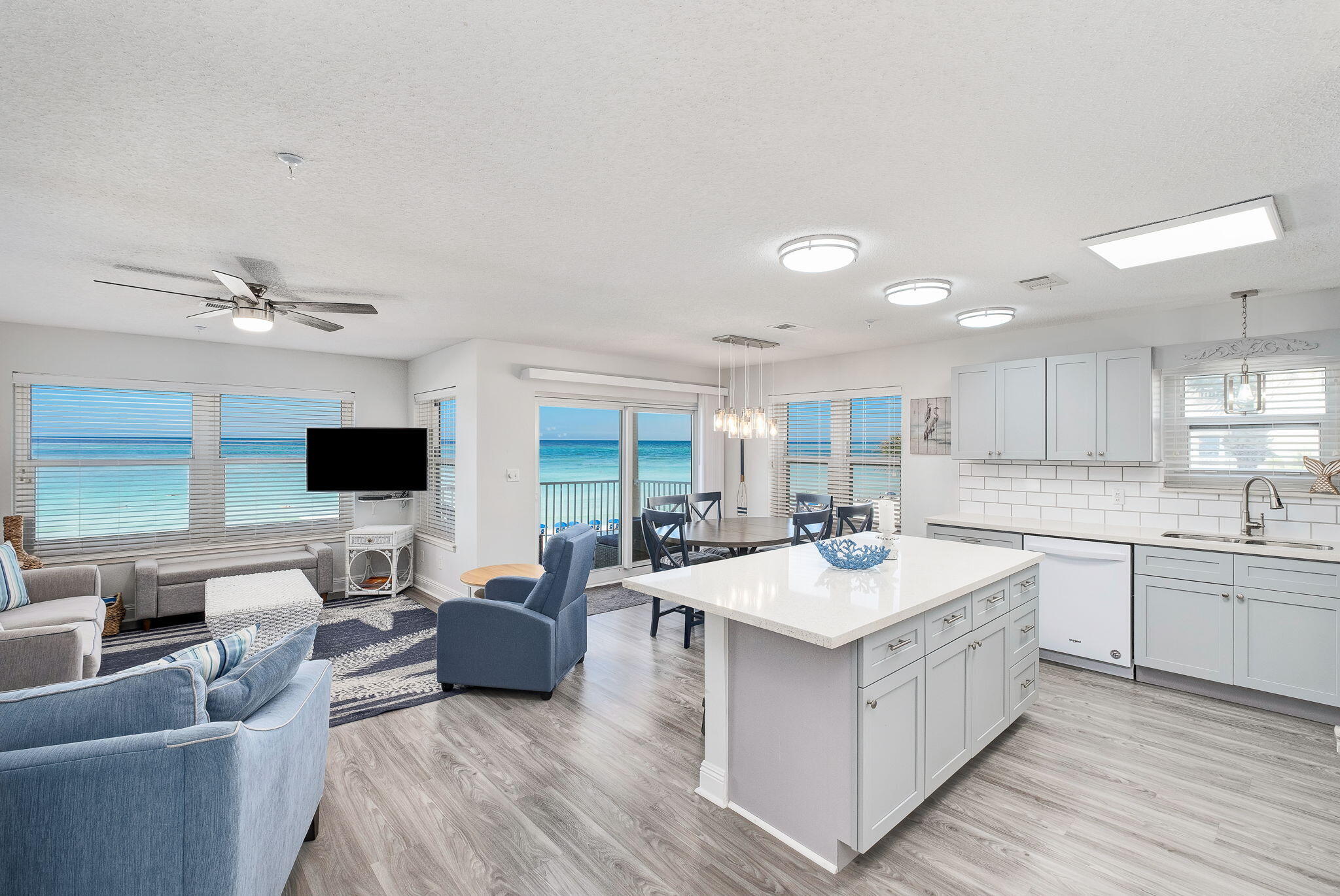 2934 E Scenic Highway 98 305