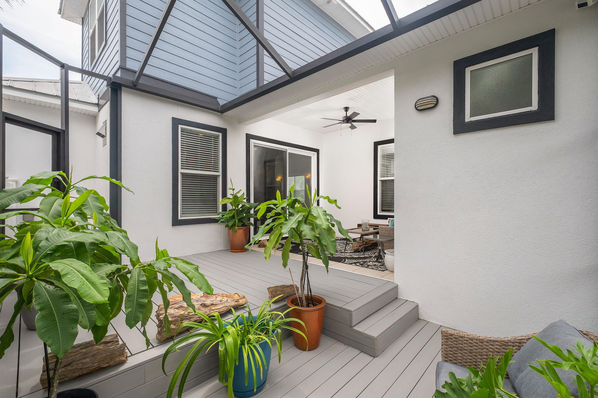 47 Saint Simon Circle