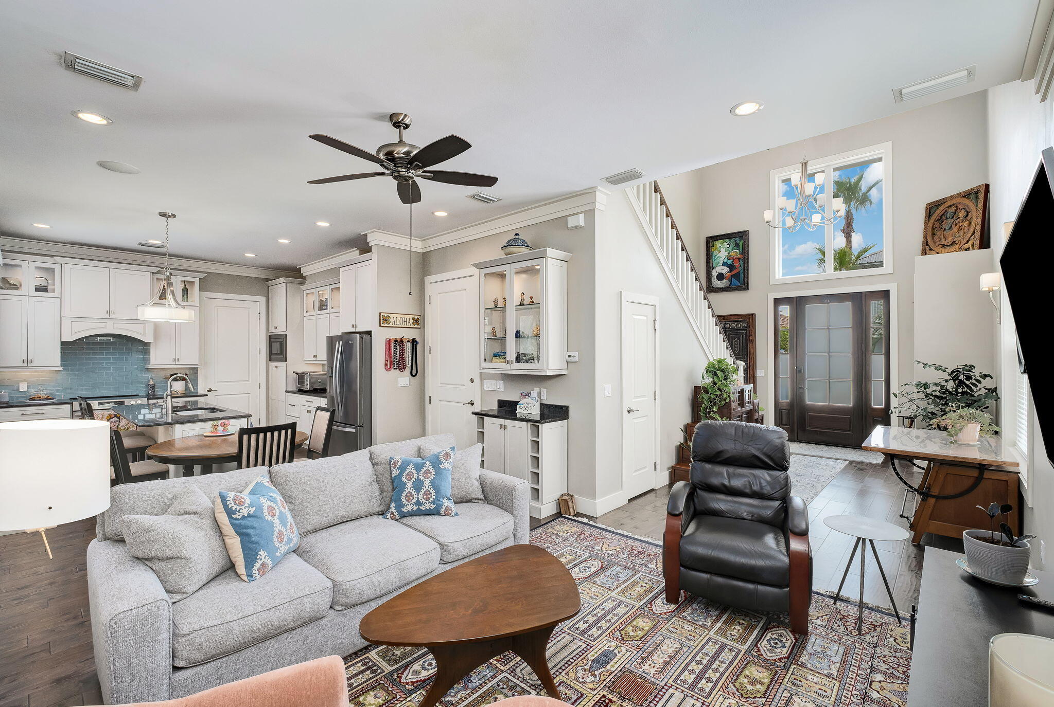 47 Saint Simon Circle