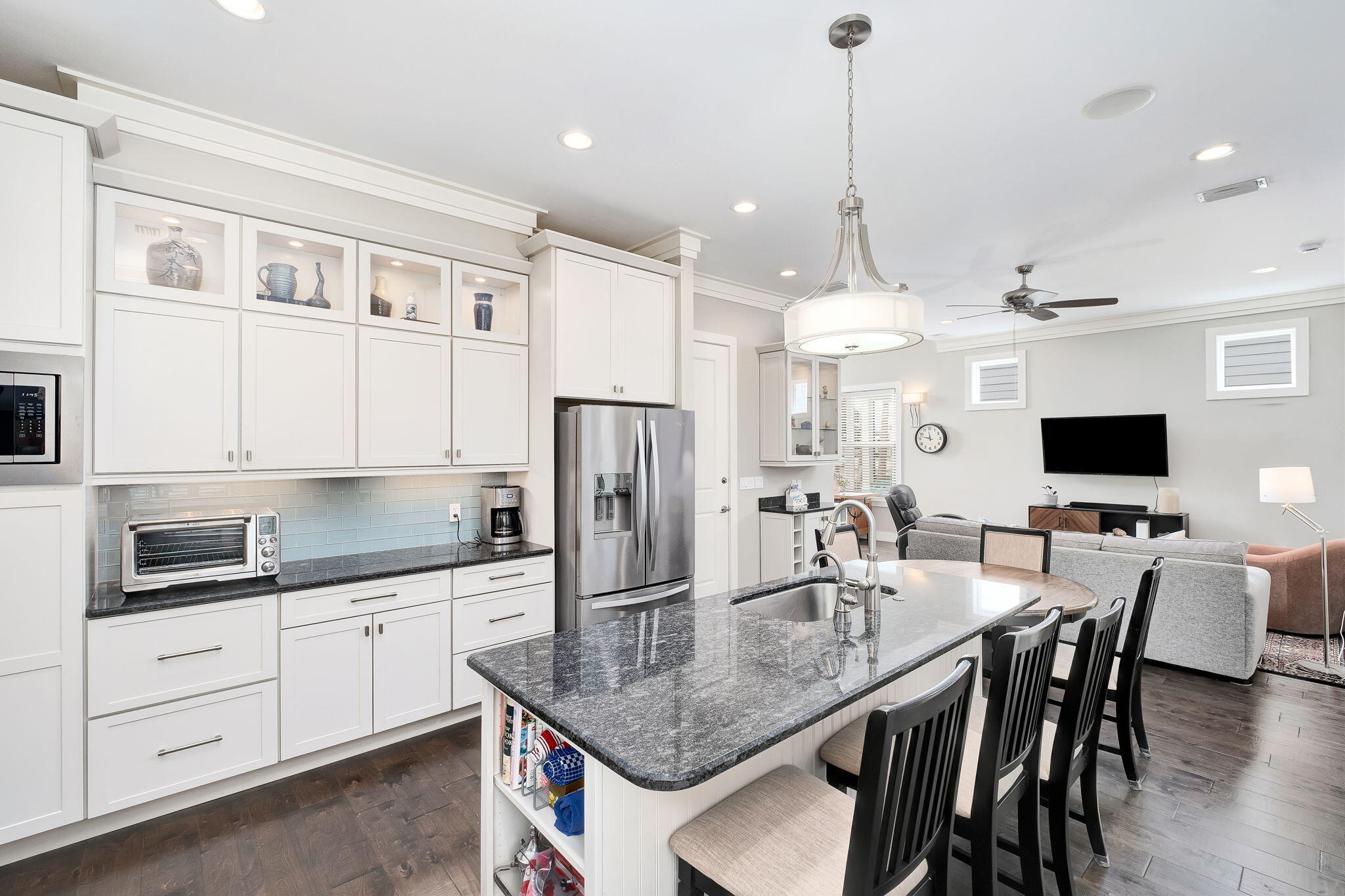 47 Saint Simon Circle