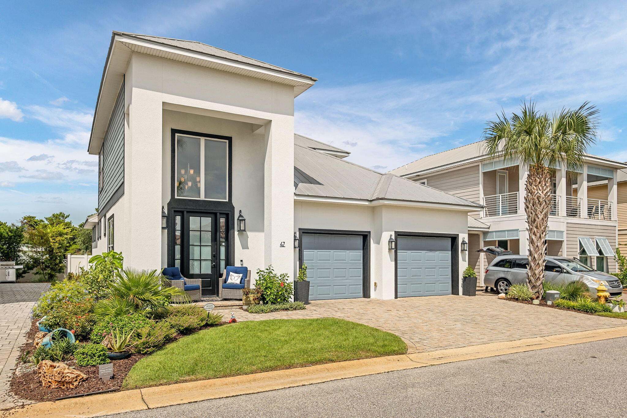 47 Saint Simon Circle