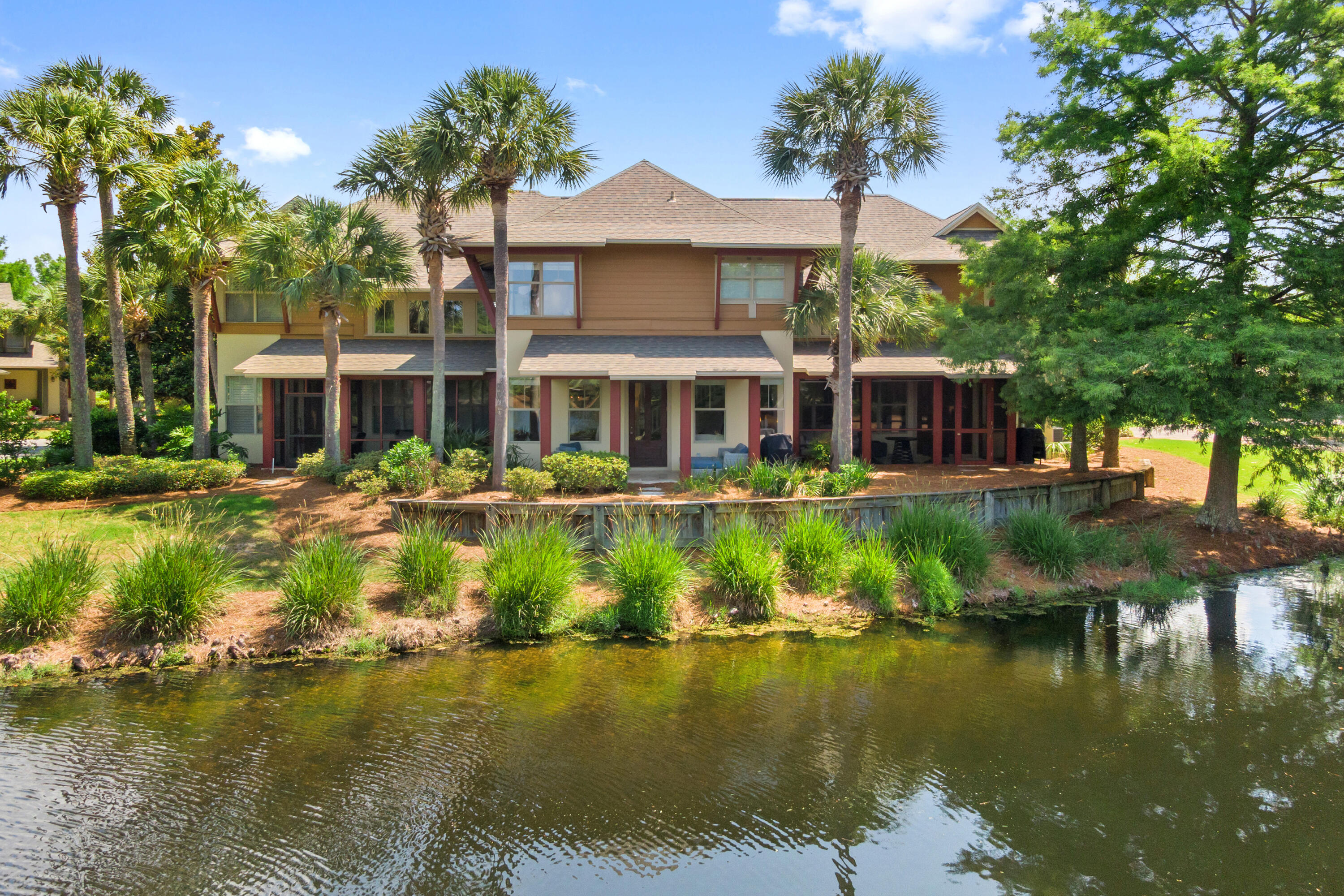 8585 Magnolia Bay Lane