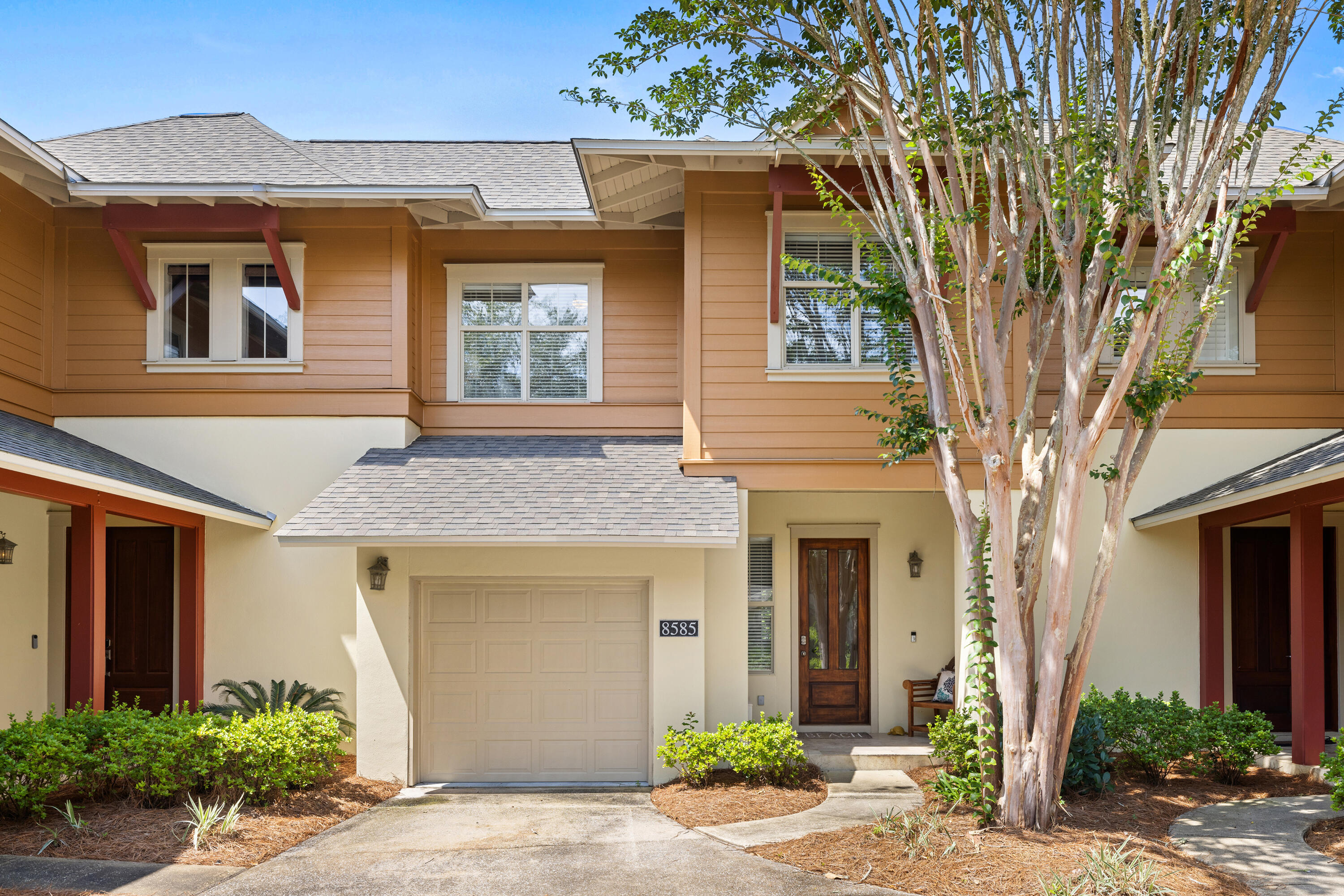 8585 Magnolia Bay Lane