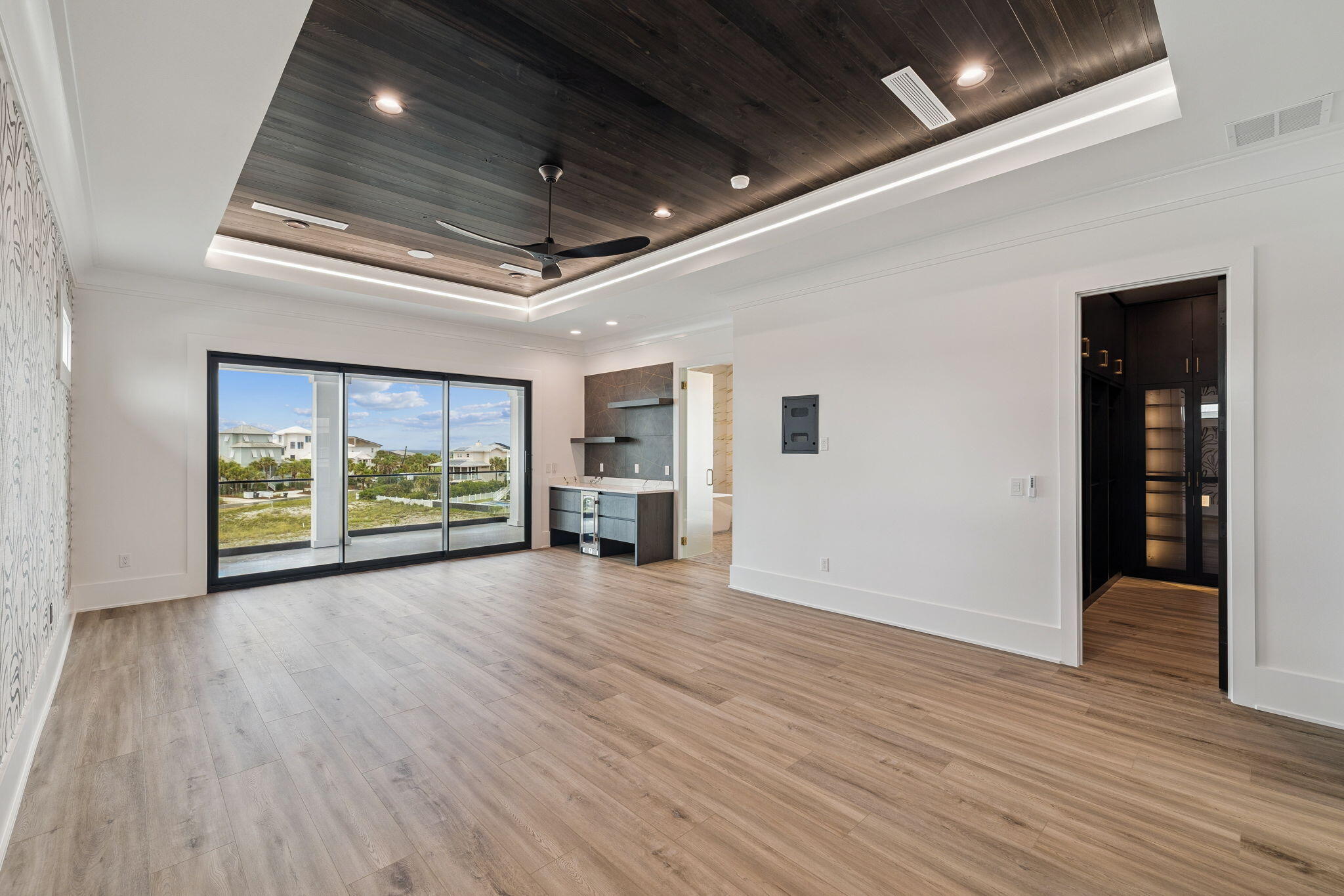 48 E Beach Drive