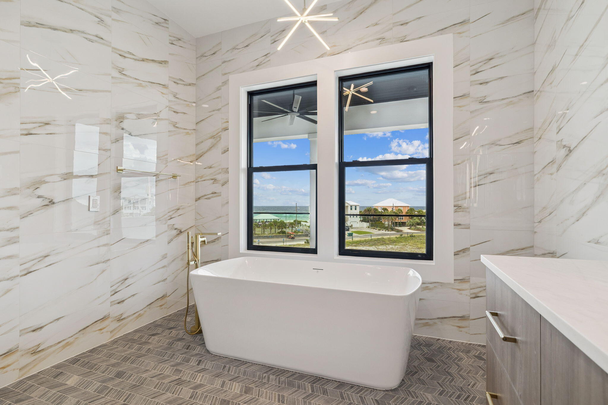 48 E Beach Drive
