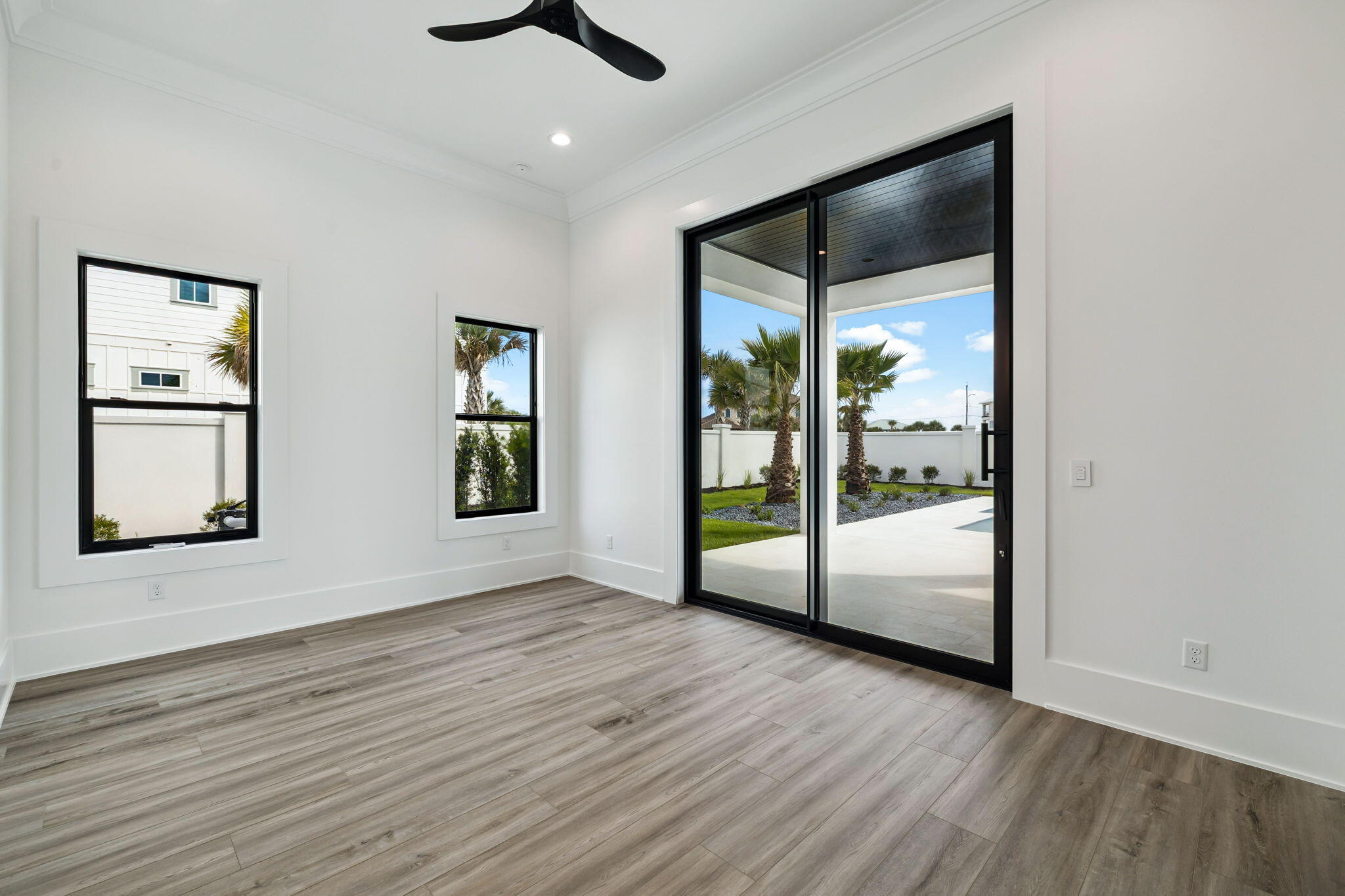 48 E Beach Drive