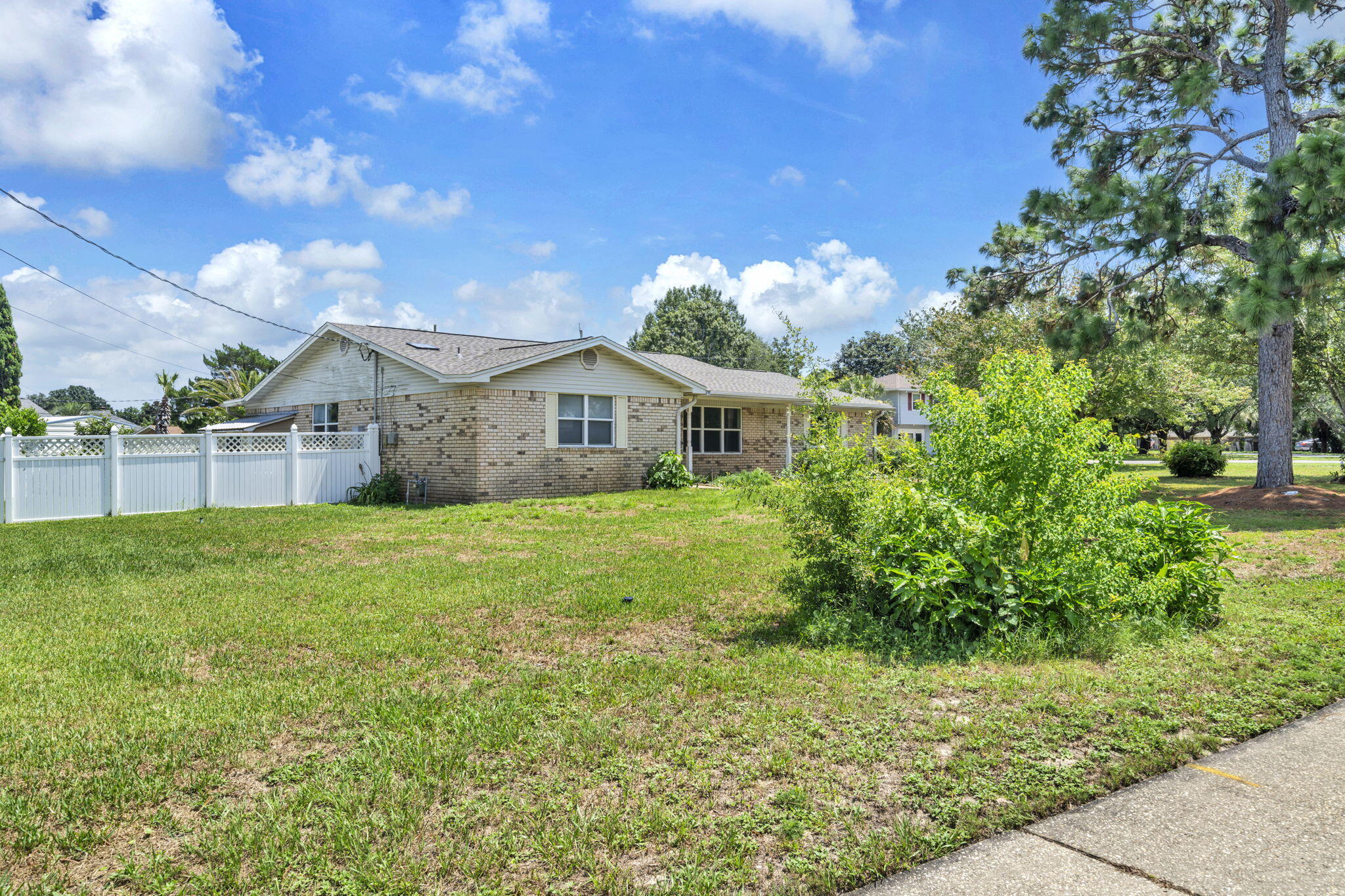 748 Spring Lake Drive