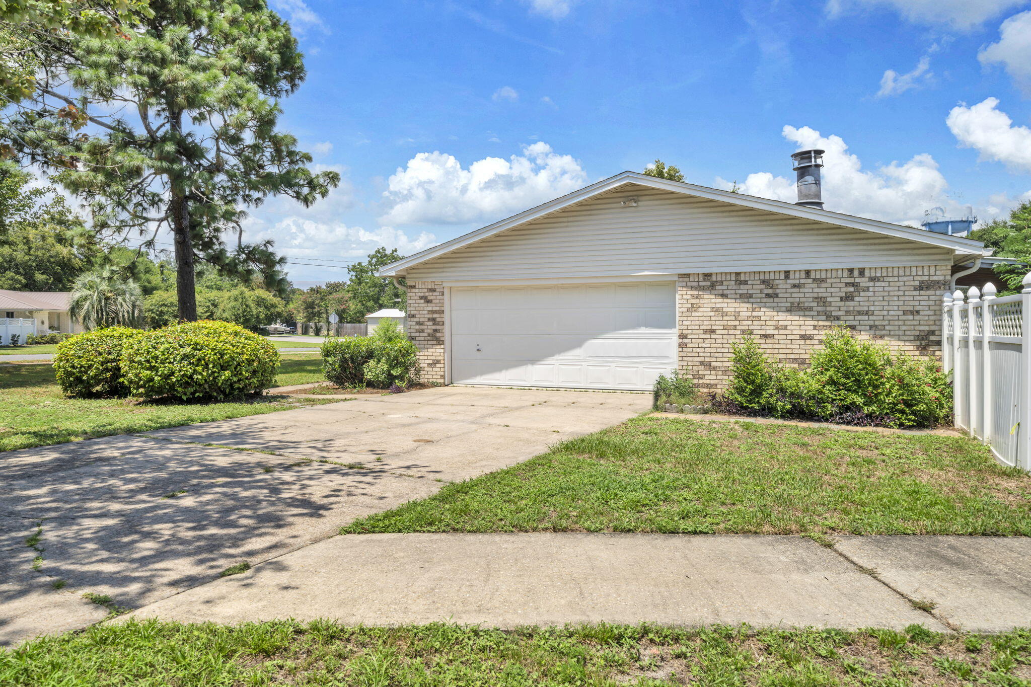 748 Spring Lake Drive