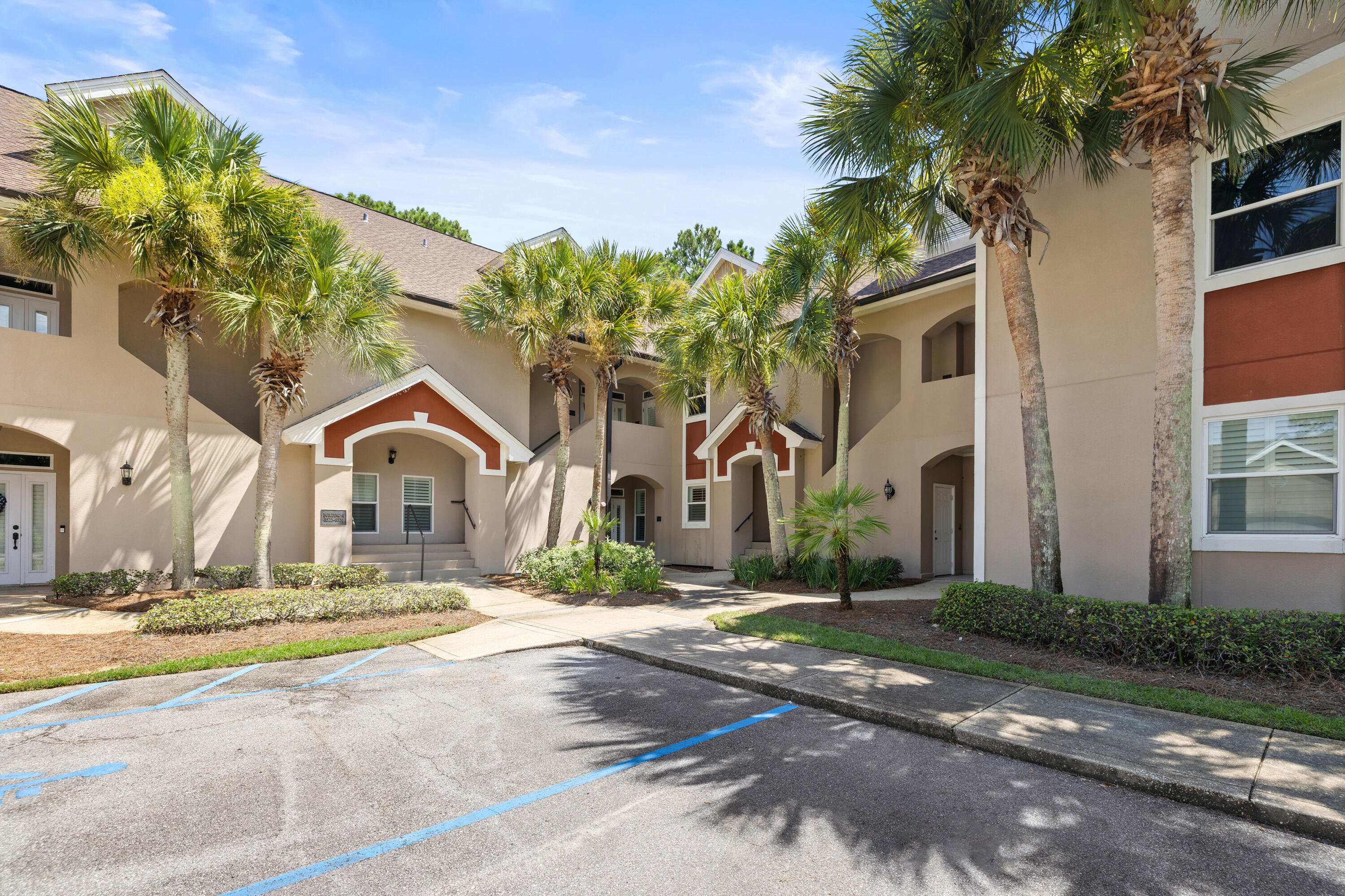 8526 Turnberry Court, 8526