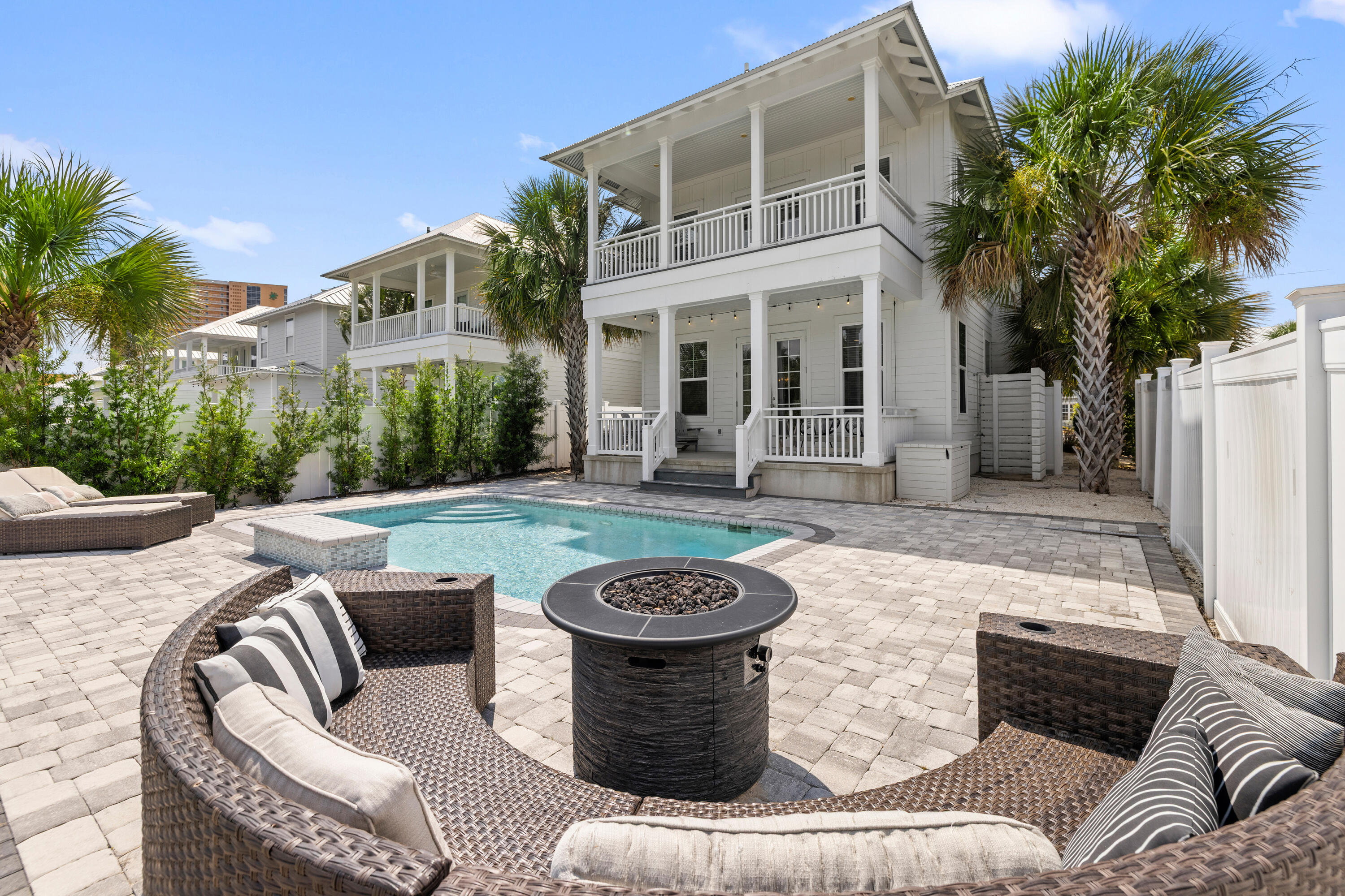 215 Sands Street