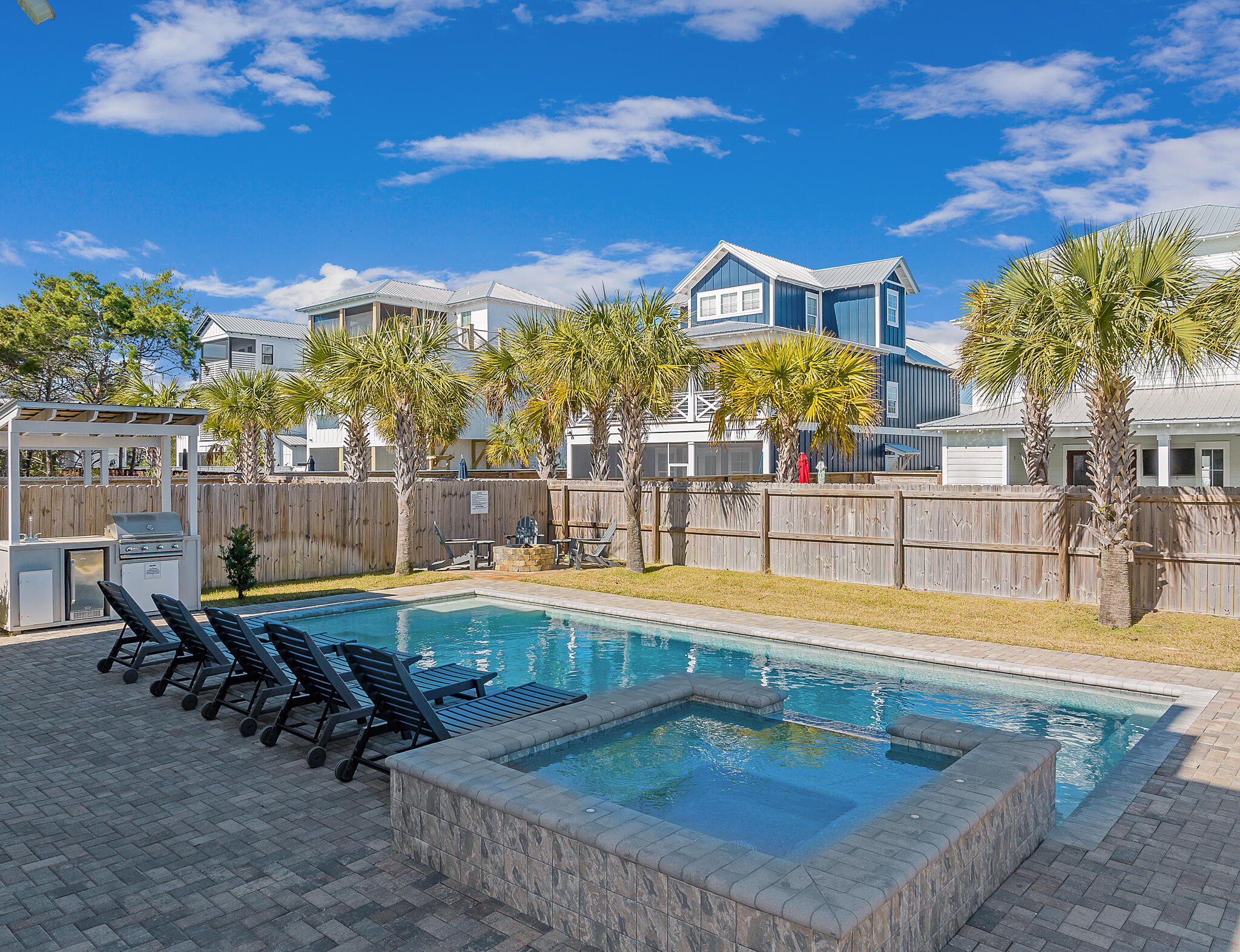 36 W Palm Beach Street