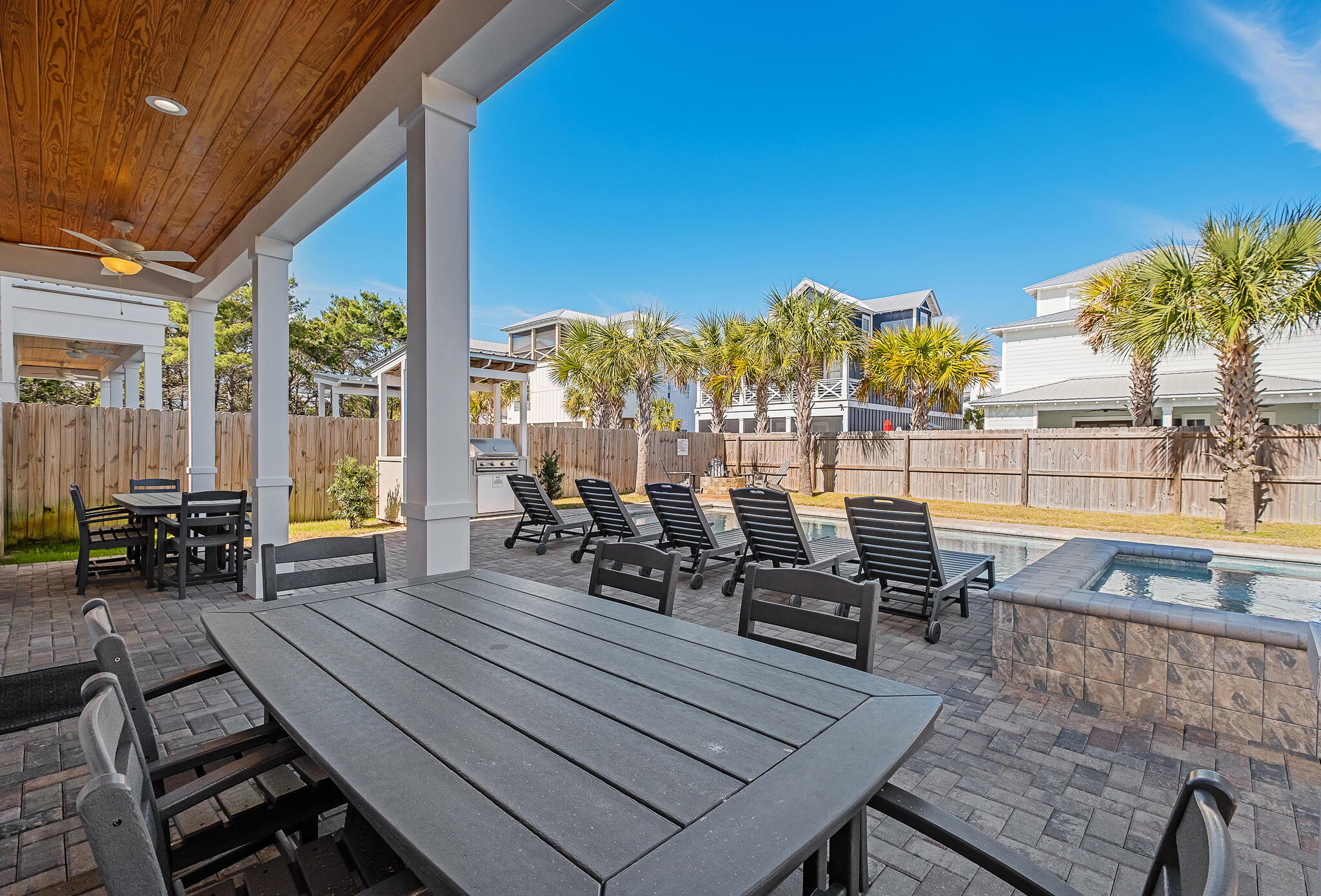 36 W Palm Beach Street