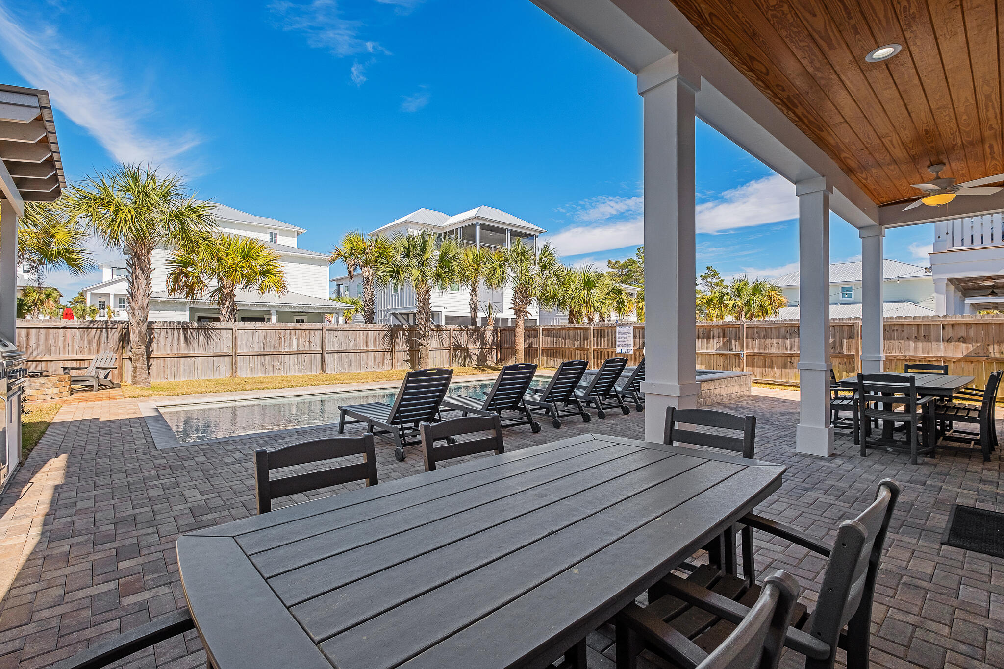 36 W Palm Beach Street