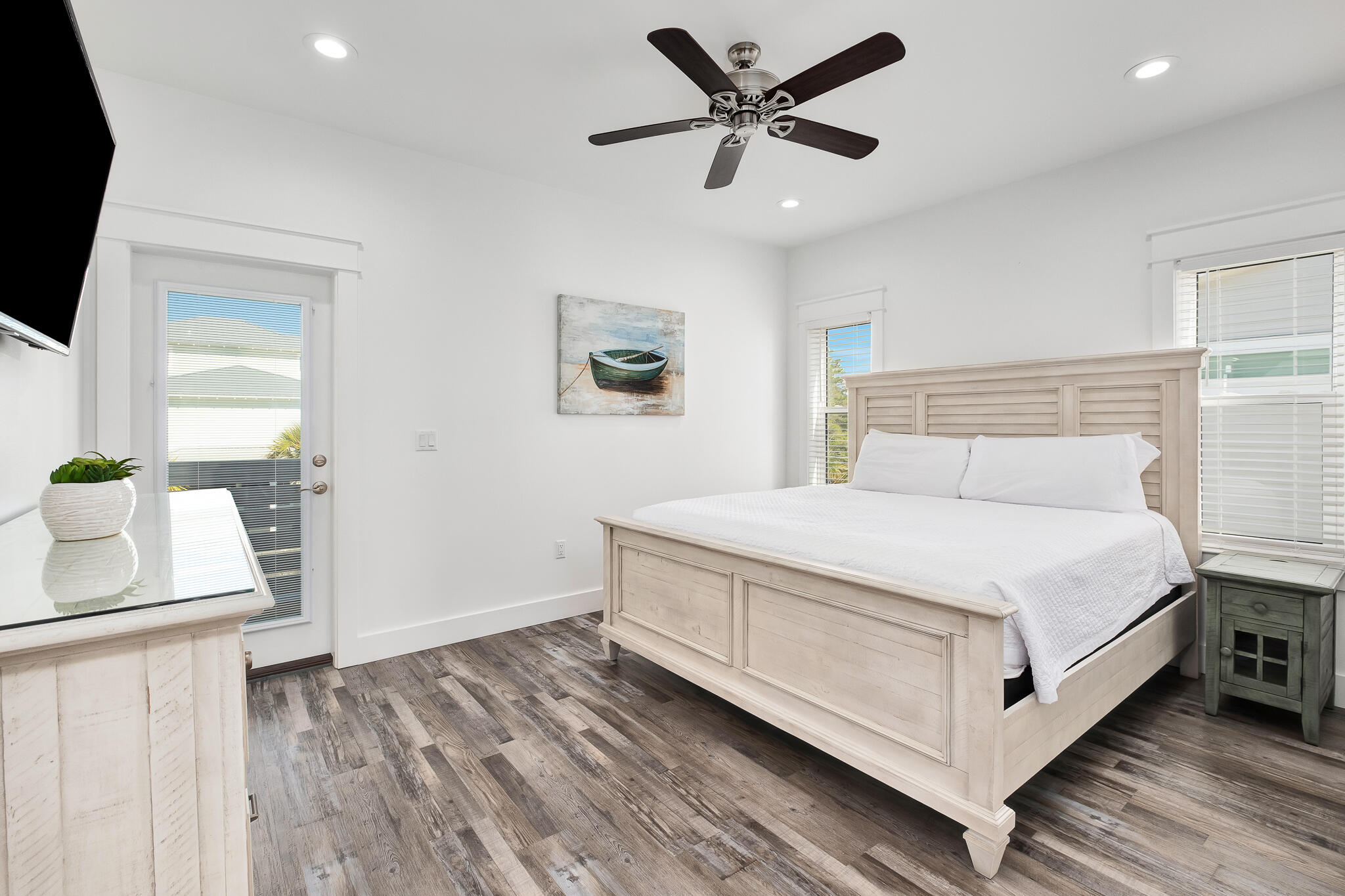 36 W Palm Beach Street