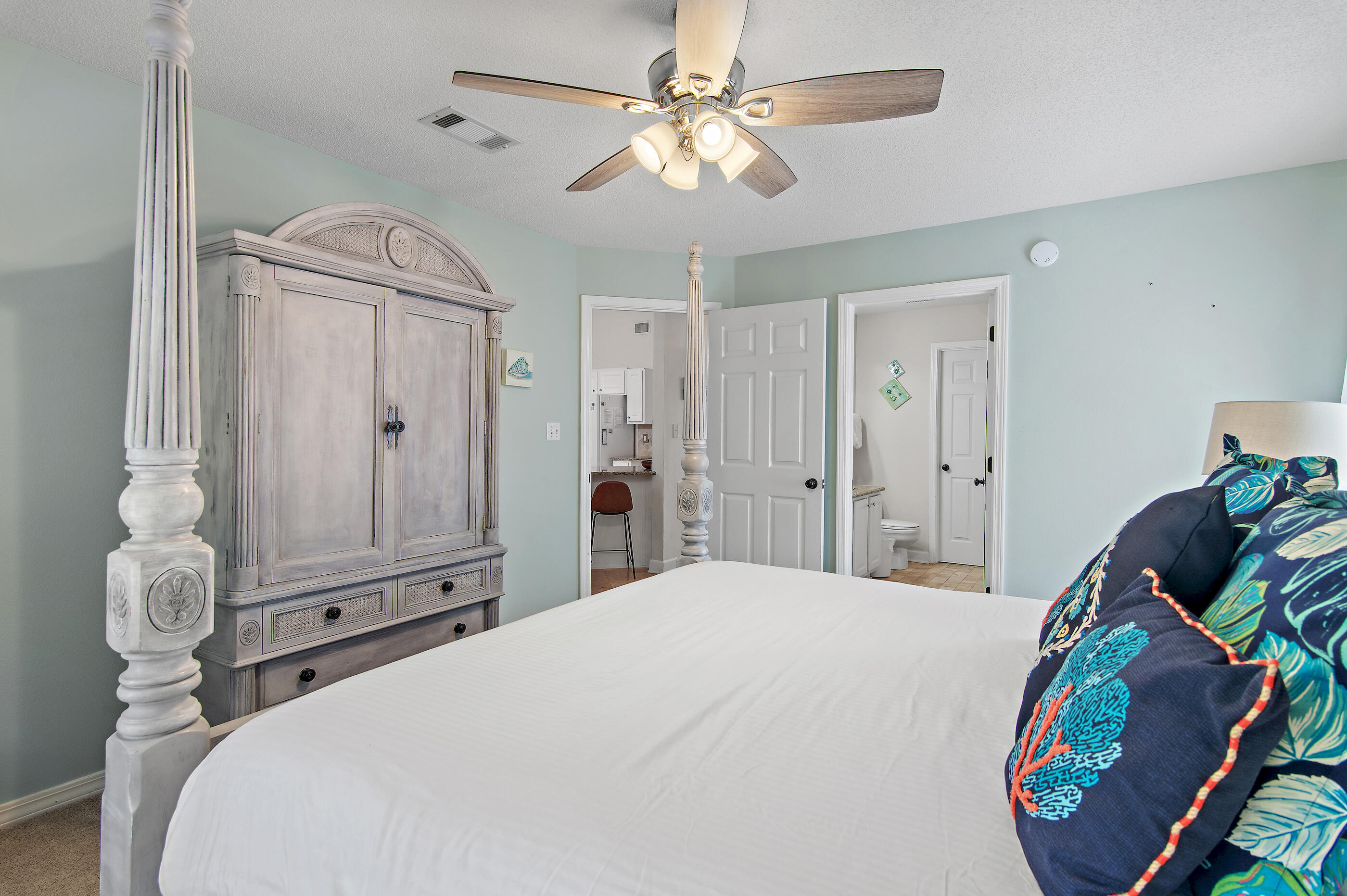 44 S St Thomas Court