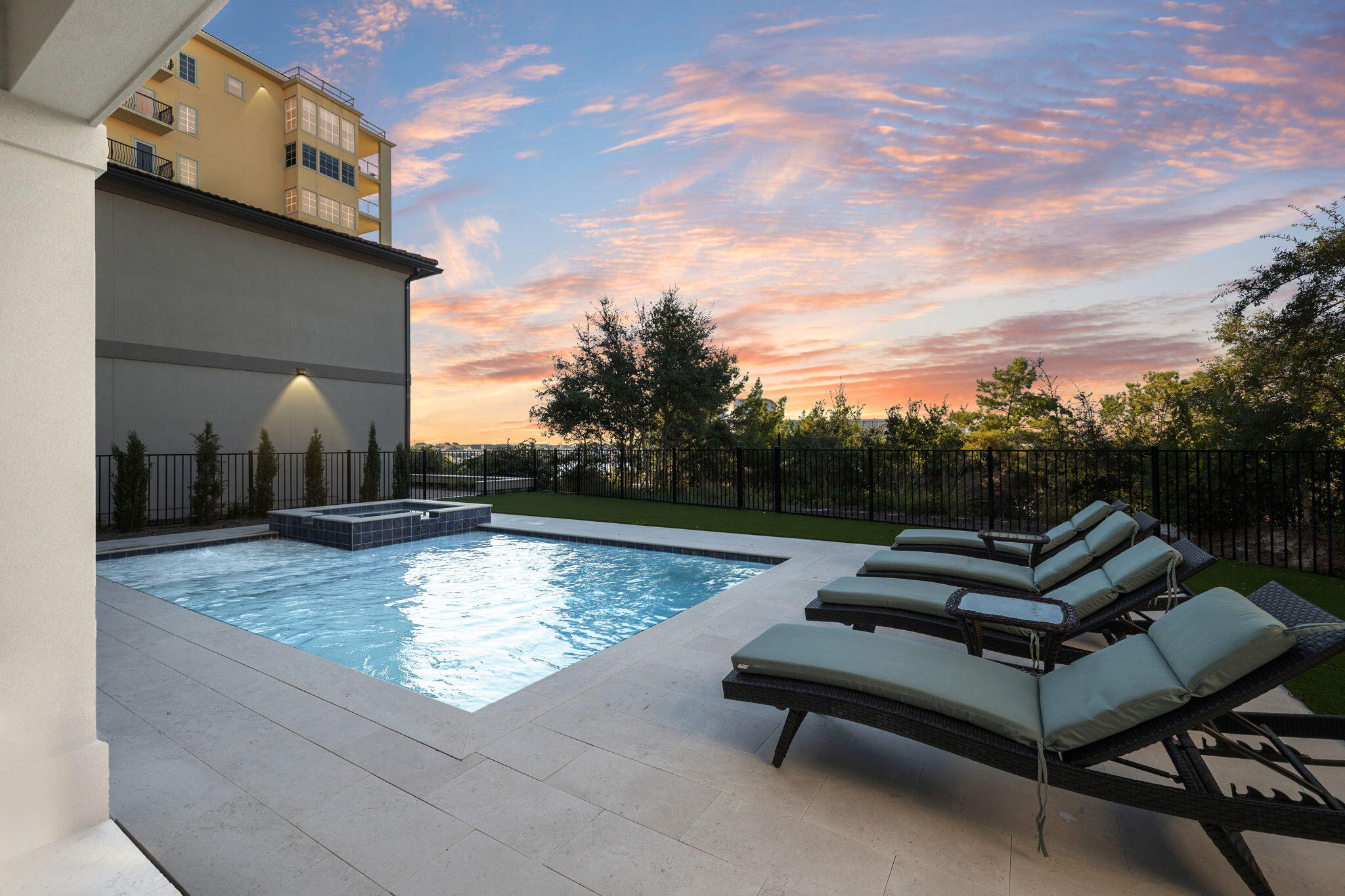 754 Harbor Boulevard