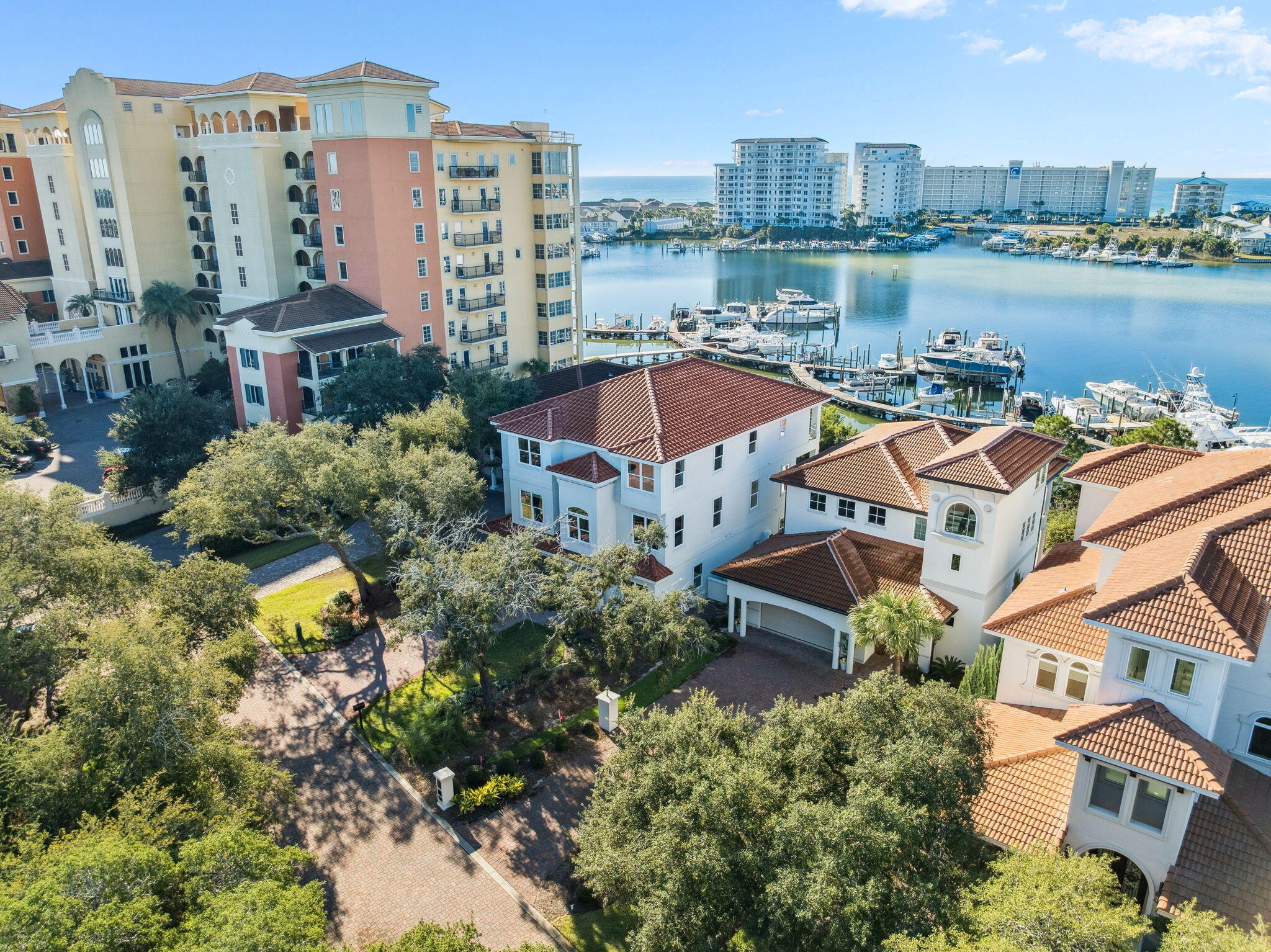 754 Harbor Boulevard