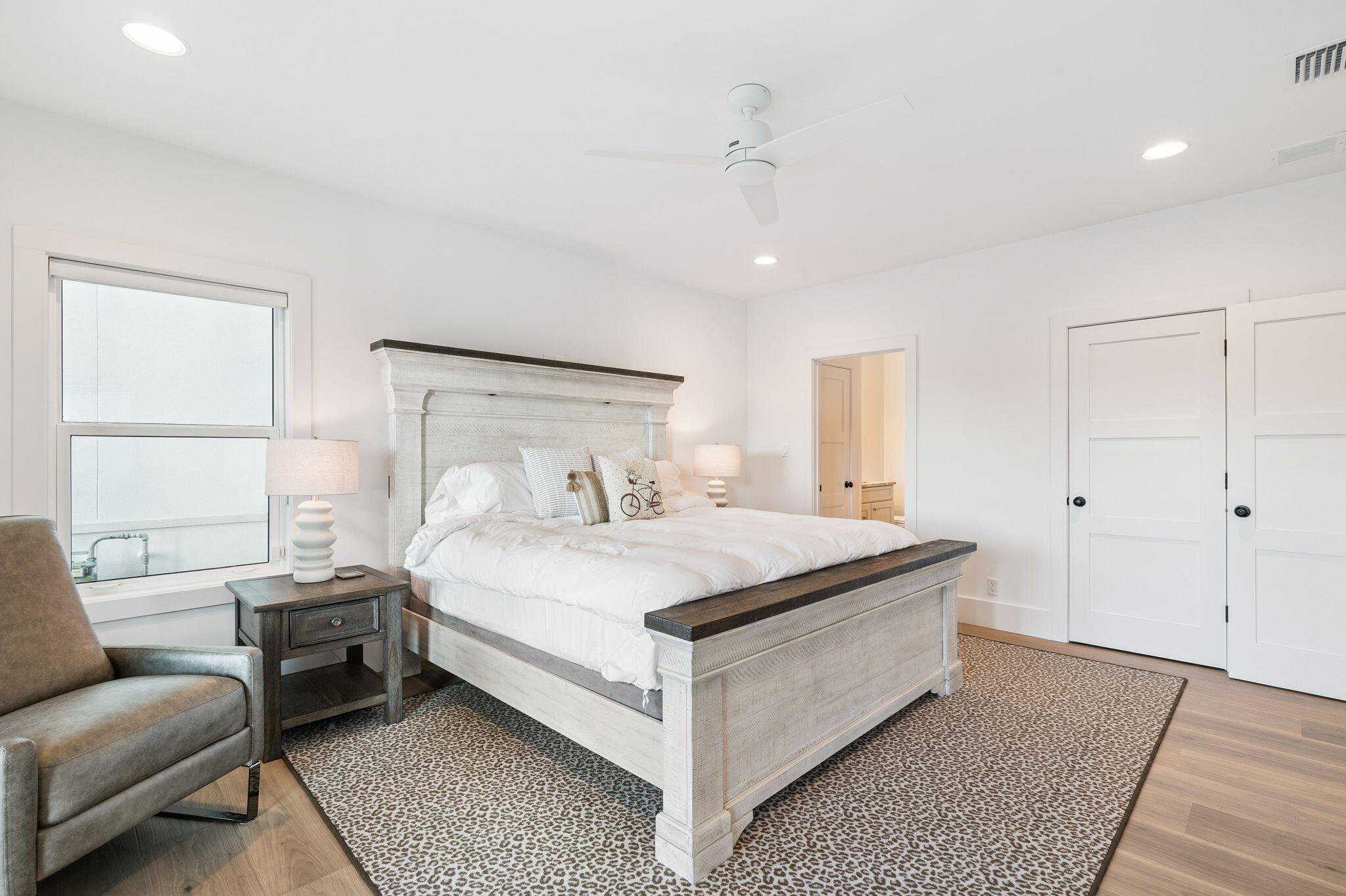 754 Harbor Boulevard