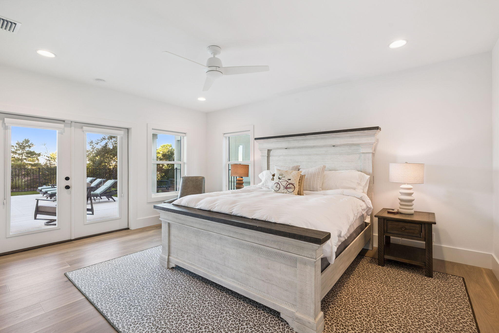 754 Harbor Boulevard