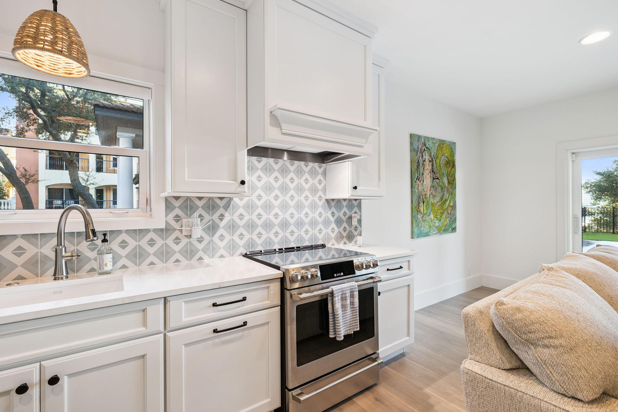 754 Harbor Boulevard