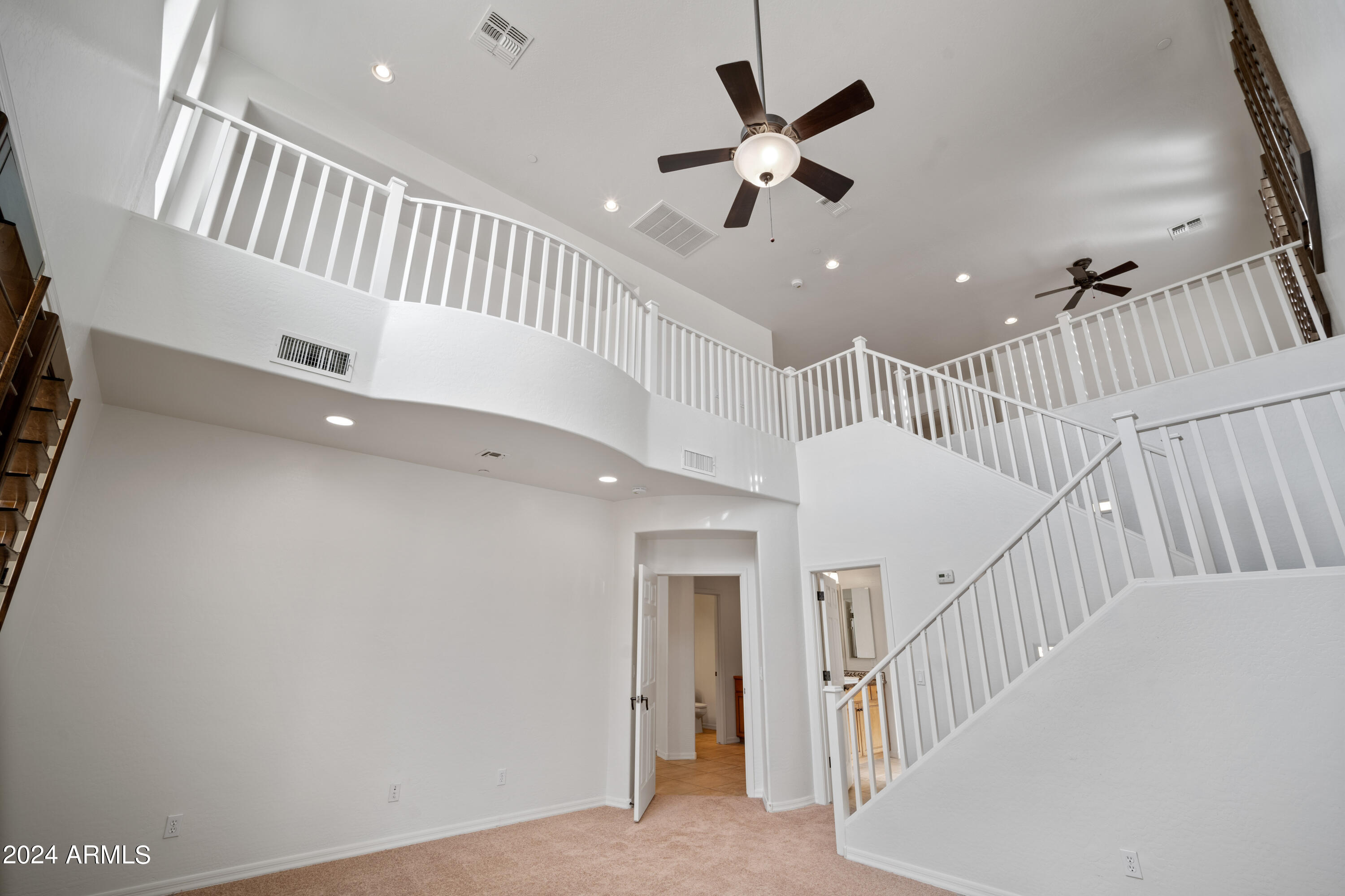 18450 W IVY Lane
