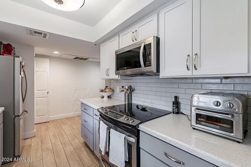 9460 E MISSION Lane # 116