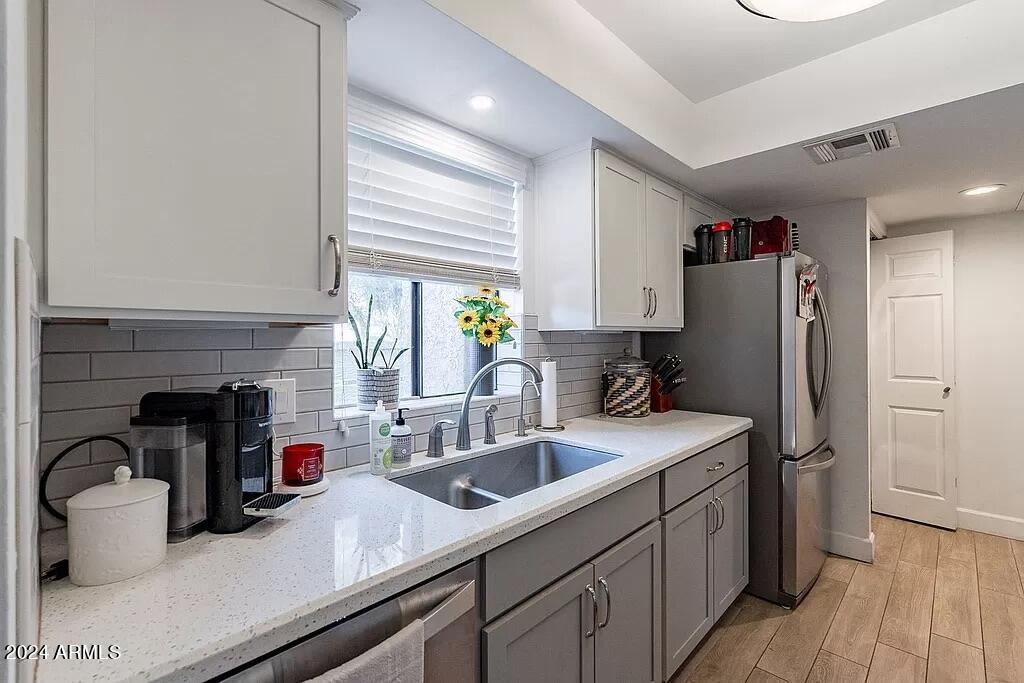 9460 E MISSION Lane # 116