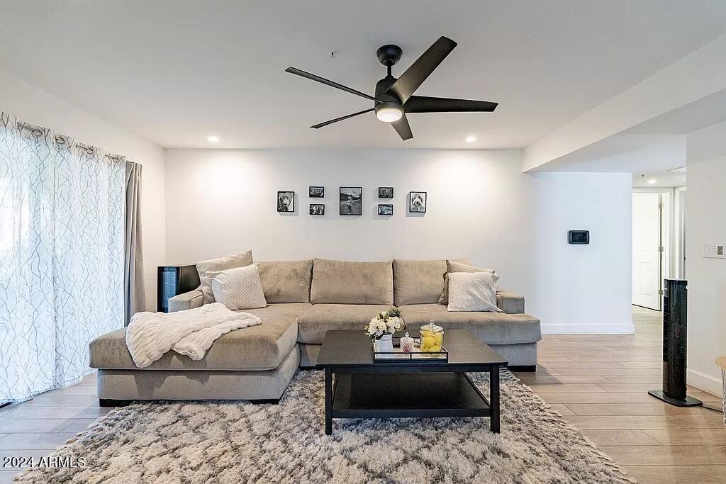 9460 E MISSION Lane # 116