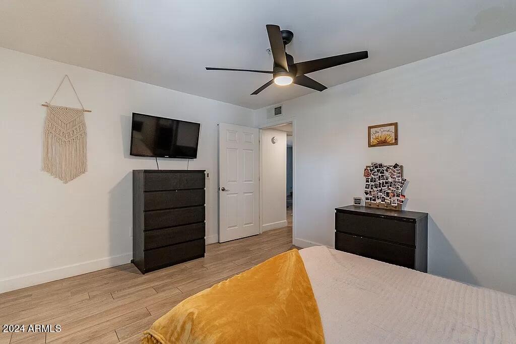 9460 E MISSION Lane # 116