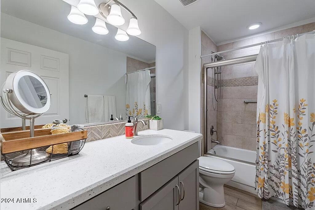 9460 E MISSION Lane # 116