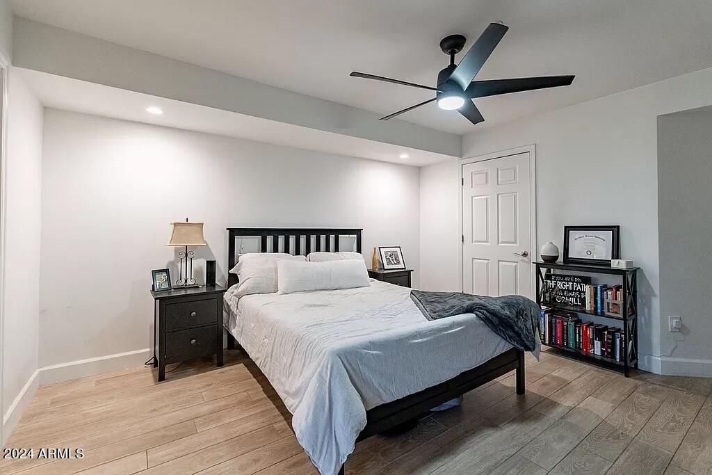 9460 E MISSION Lane # 116