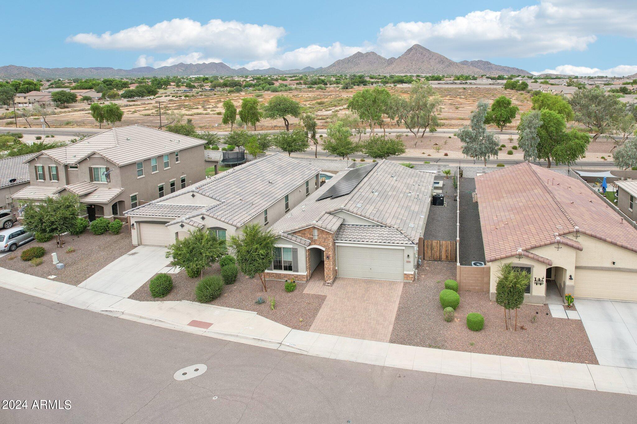 34088 N Elizabeth Avenue