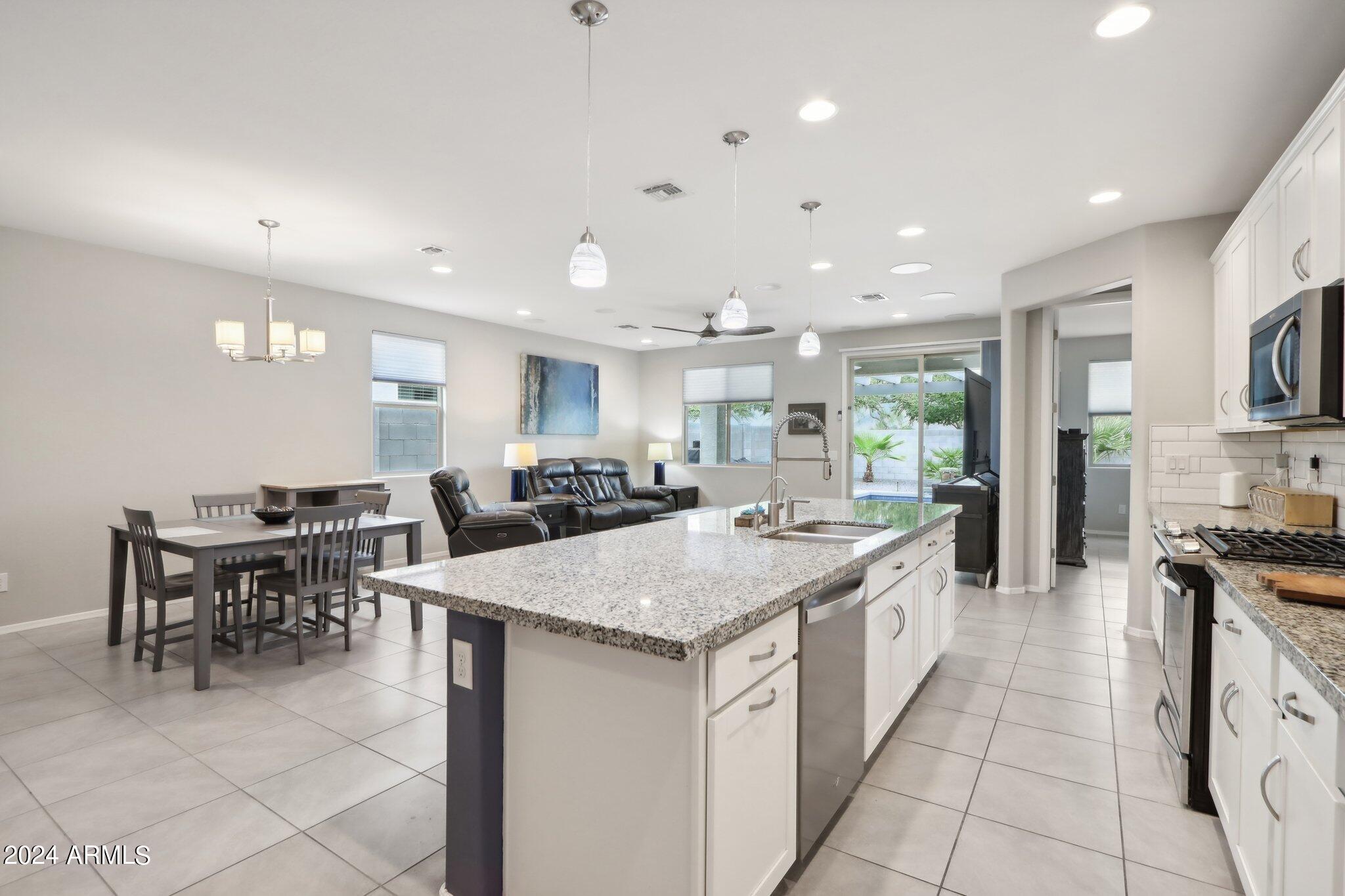 34088 N Elizabeth Avenue