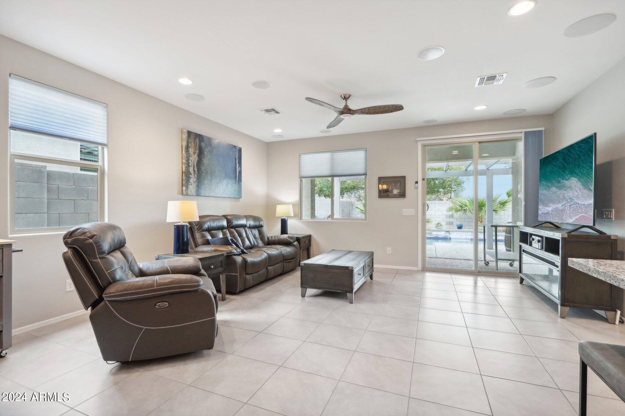 34088 N Elizabeth Avenue