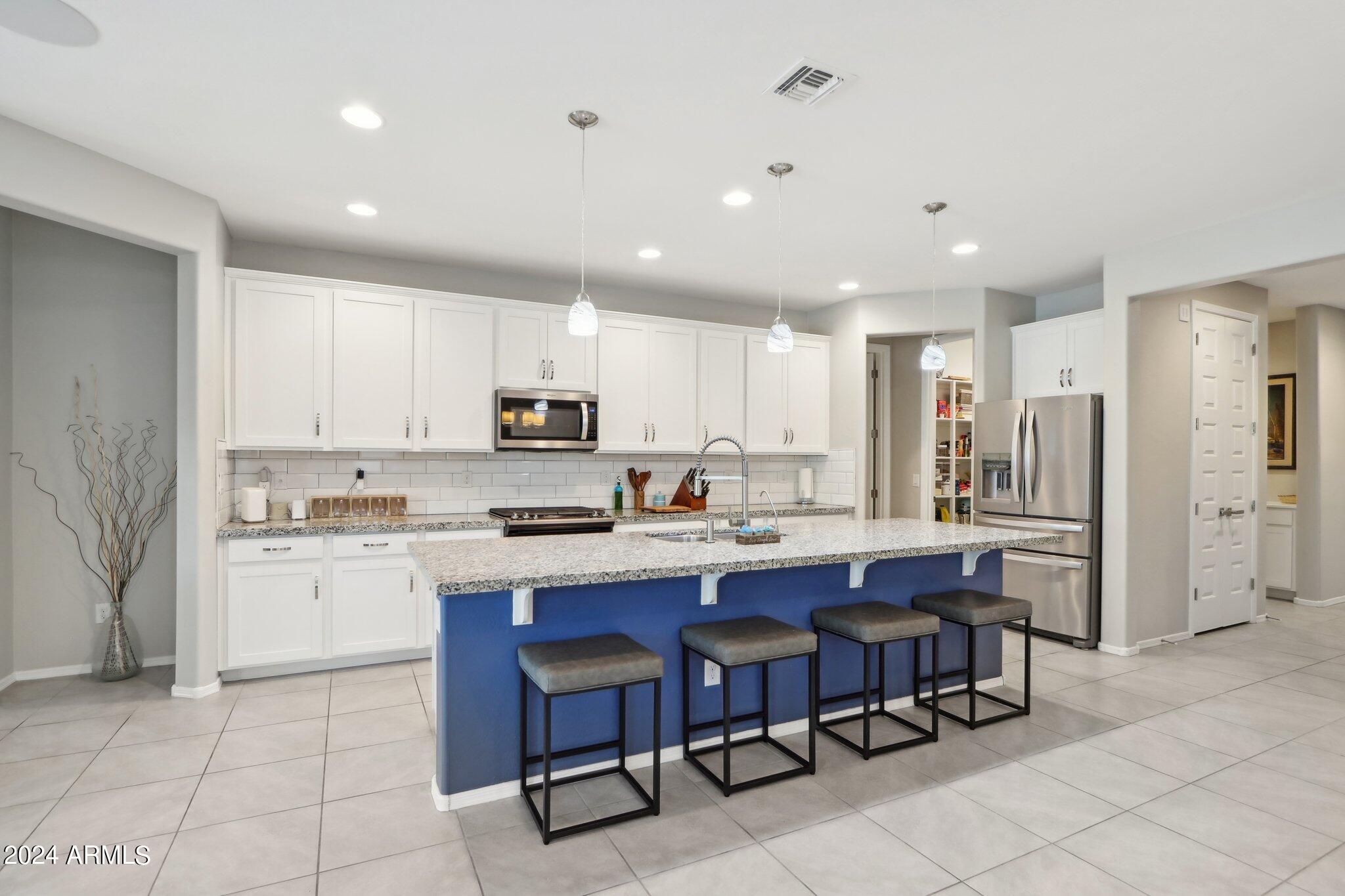 34088 N Elizabeth Avenue