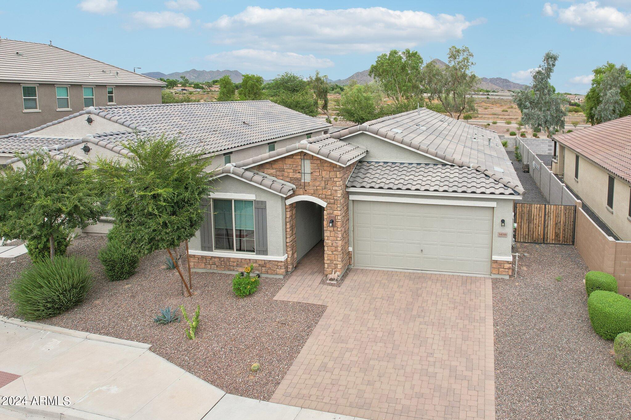 34088 N Elizabeth Avenue