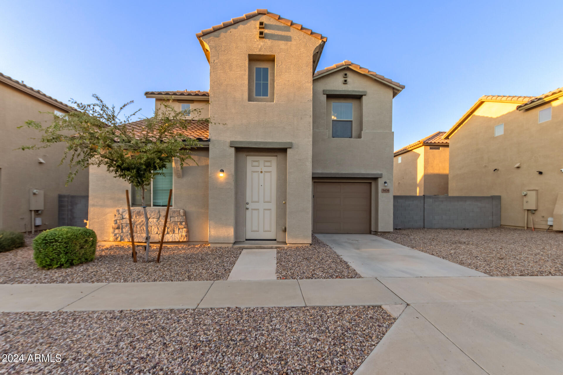 5436 W BURTON Drive