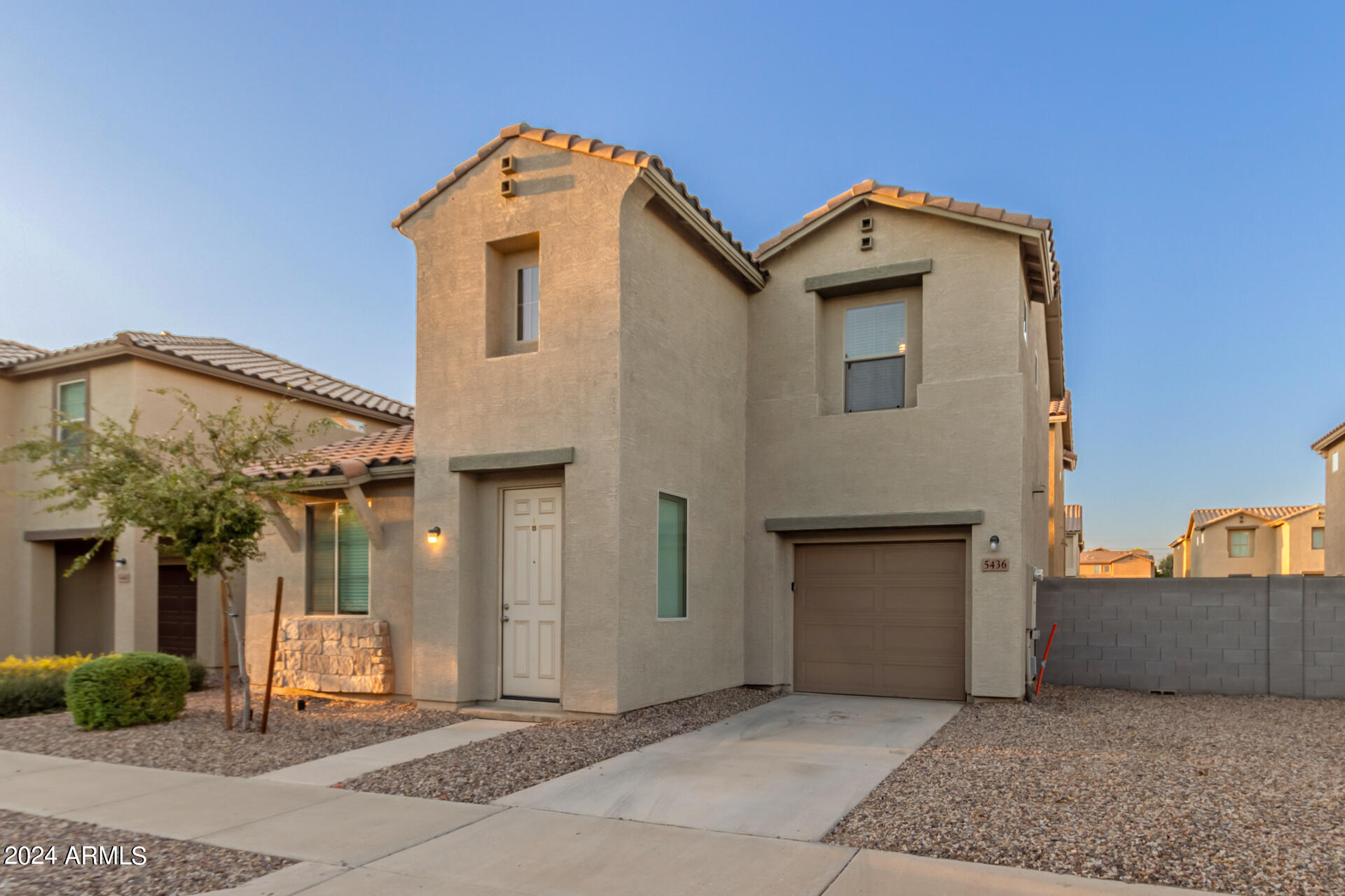 5436 W BURTON Drive