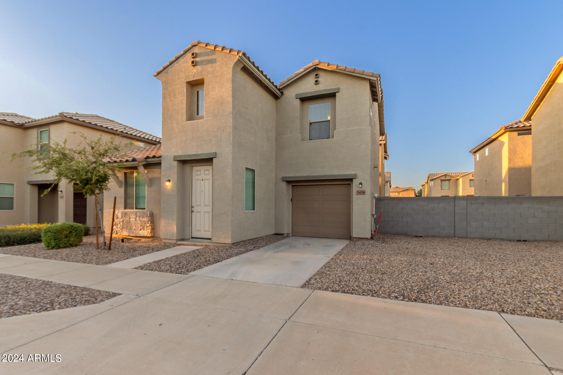 5436 W BURTON Drive