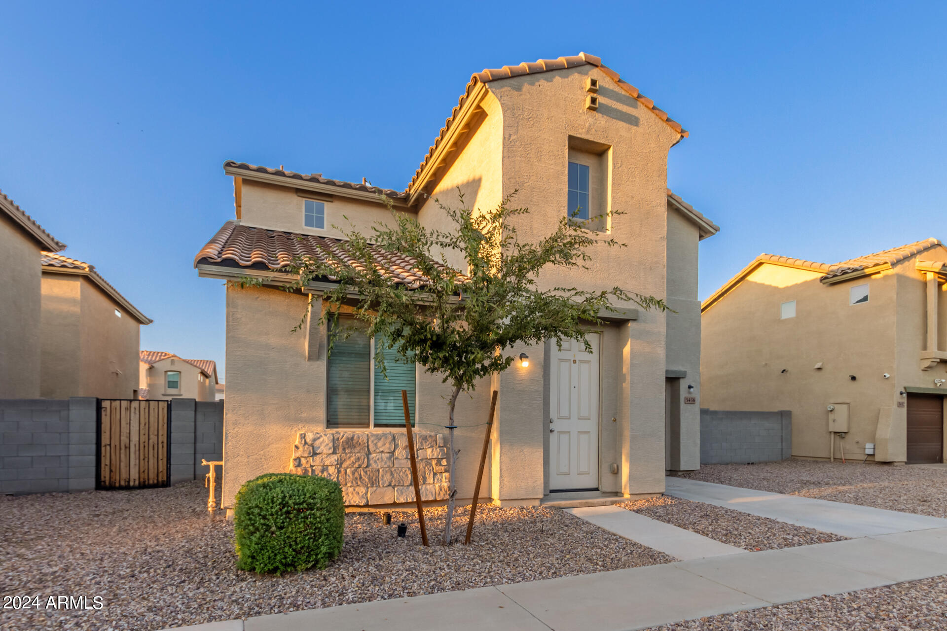 5436 W BURTON Drive